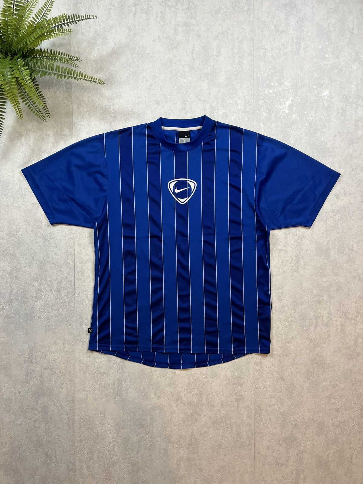 Nike × Vintage 90s Nike Big Retro Logo Vintage Y2K Striped Tee T-Shirt Size US M / EU 48-50 / 2 - 1 Thumbnail