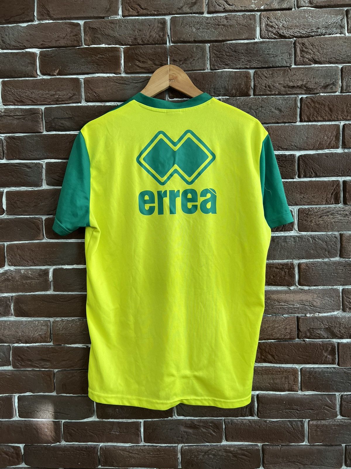 Errea Rare Errea Norwich City 2016/17 Y2K L Jersey Soccer Kit Size US L / EU 52-54 / 3 - 2 Thumbnail