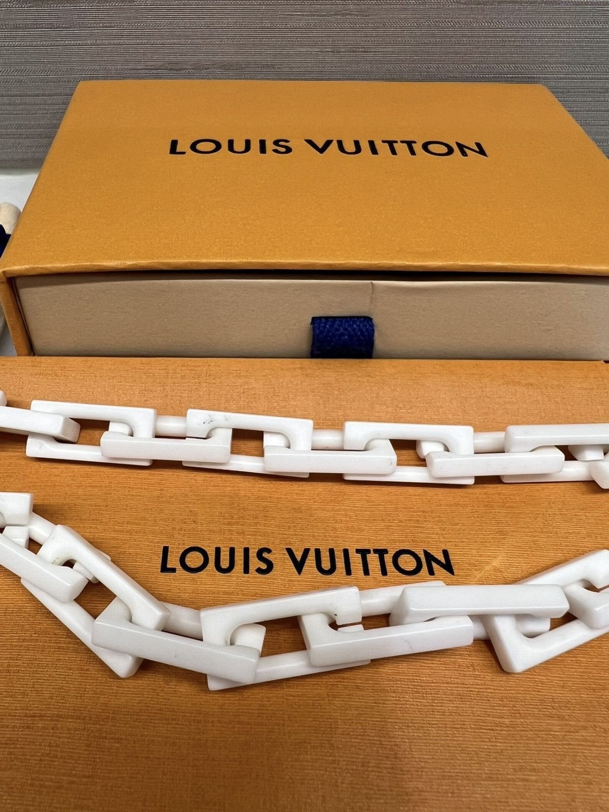 Louis Vuitton Louis Vuitton White Ceramic Chain Necklace By Virgil Abloh Size ONE SIZE - 5 Thumbnail