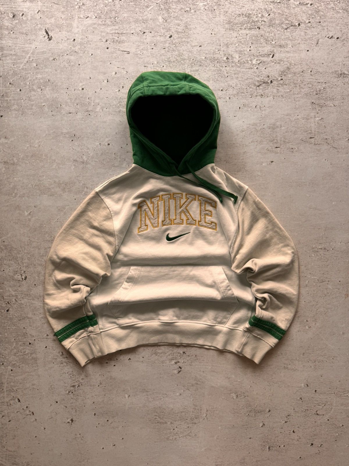 Nike × Vintage NIKE VINTAGE CENTER LOGO OVERSIZE BOXY HOODIE Size US S / EU 44-46 / 1 - 1 Thumbnail