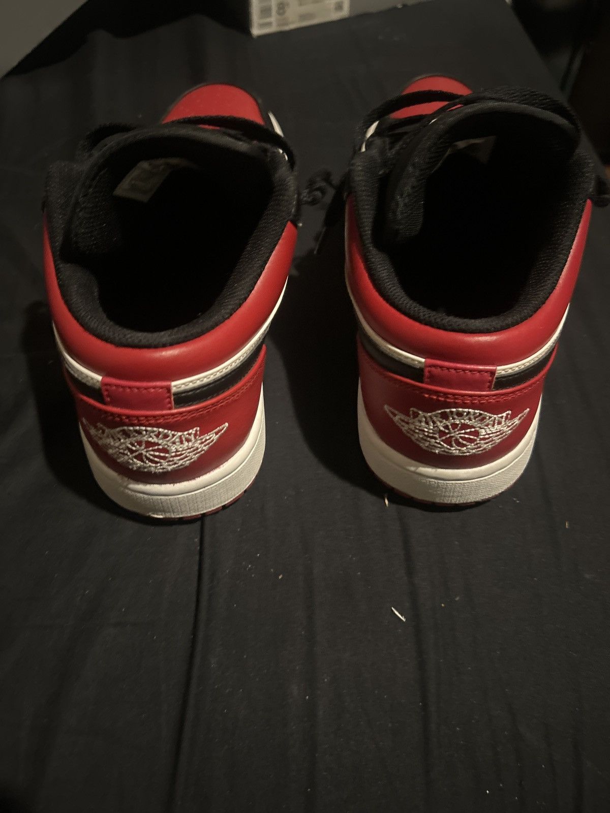 Nike Air jordan 1 bred toes Size US 8.5 / EU 41-42 - 5 Thumbnail