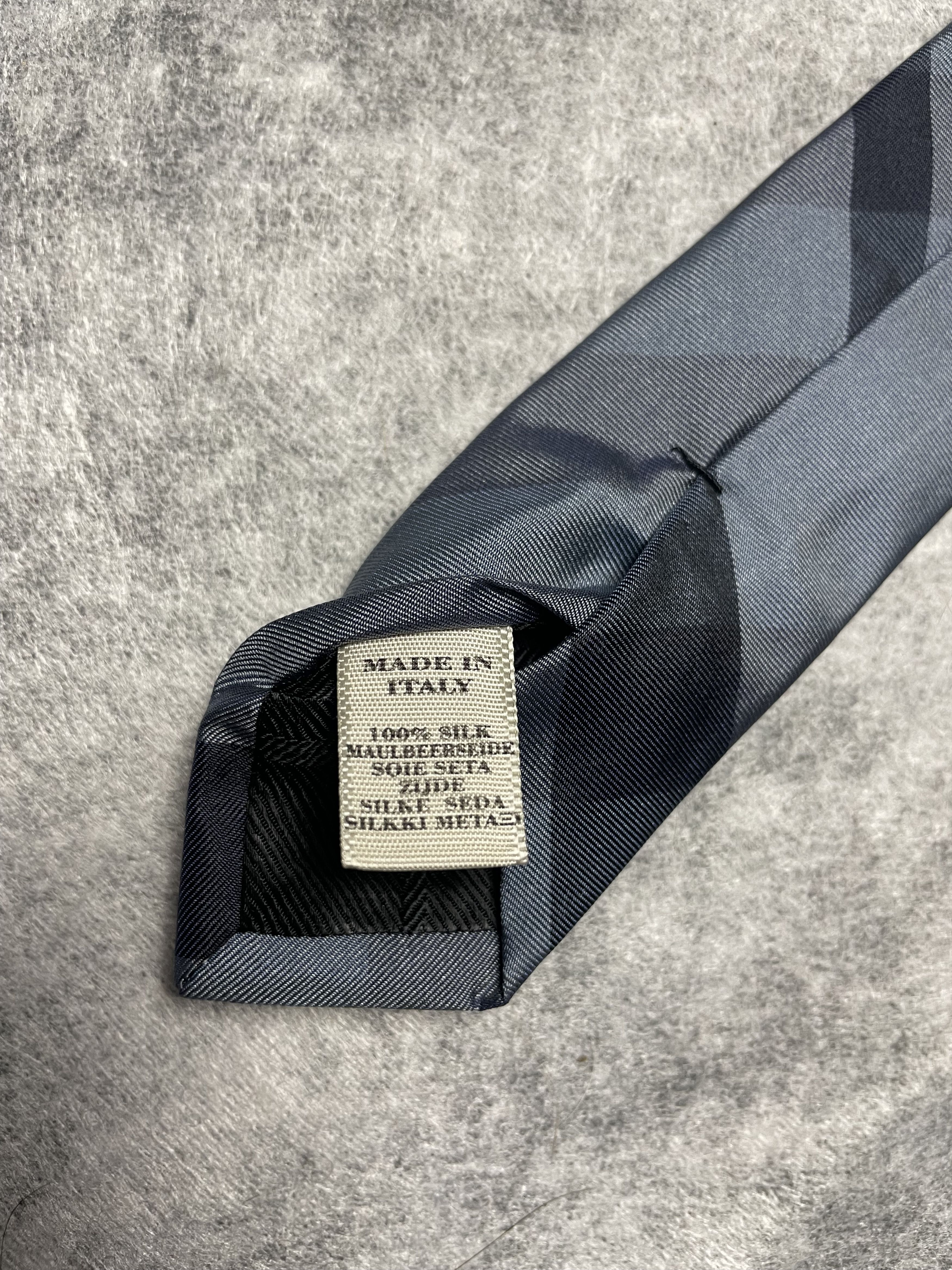Burberry Burberry London Blue Grey Check Plaid Silk Mens Tie Size ONE SIZE - 7 Thumbnail