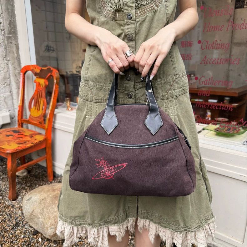 Vivienne Westwood Vivienne Westwood size os Vinyl bladed bowling bag handbag Size ONE SIZE - 2 Thumbnail