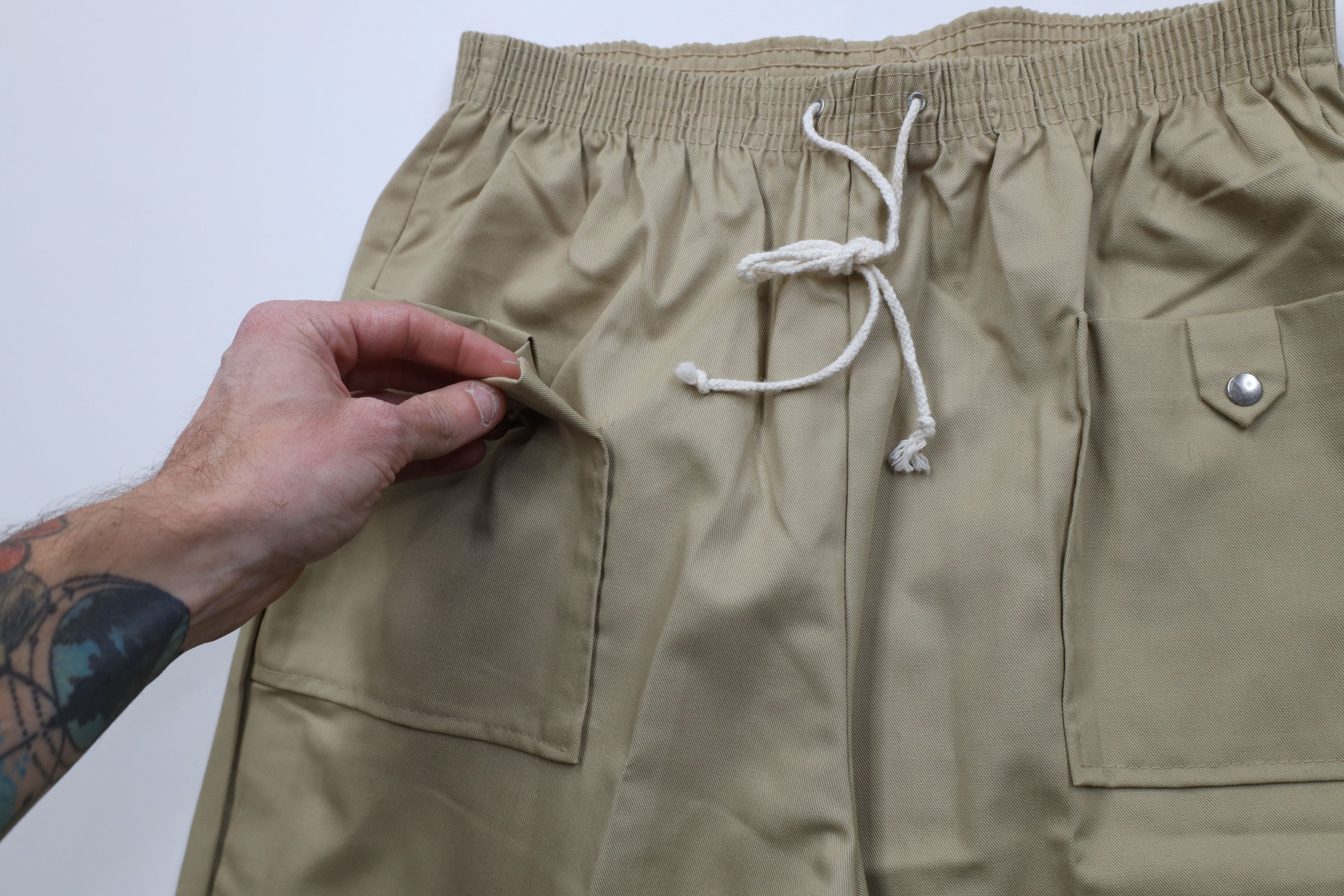 Vintage Vintage 70s Streetwear Big Pocket Knit Pants Beige USA Size 38" / US 16 / IT 52 - 9 Thumbnail