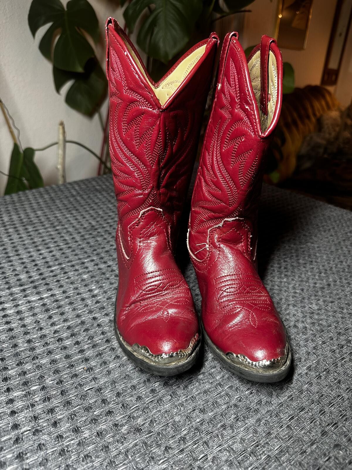 Unknown London Red Western Cowboy Boots with Embroidered Design Size ONE SIZE - 1 Thumbnail