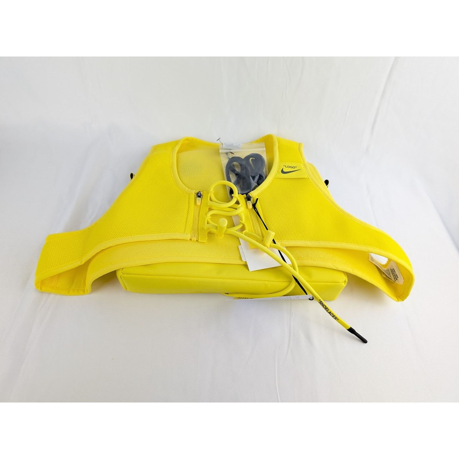 Nike × Off-White o1rshd1 Cross Bib in Yellow Size L / US 10 / IT 46 - 3 Thumbnail
