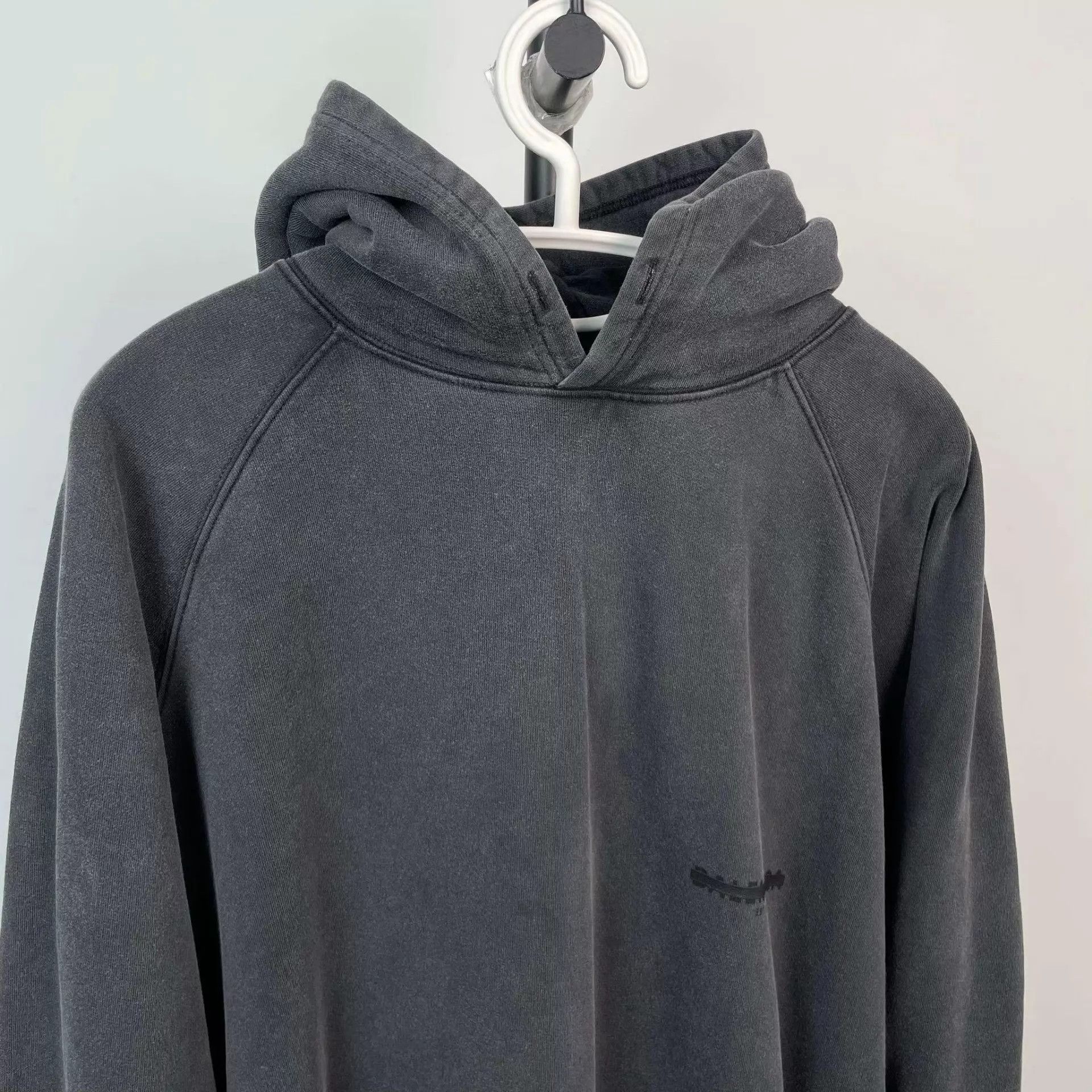 Balenciaga Balenciaga Gray Hoodie US2 260206ZZLVB05 Size US M / EU 48-50 / 2 - 9 Thumbnail