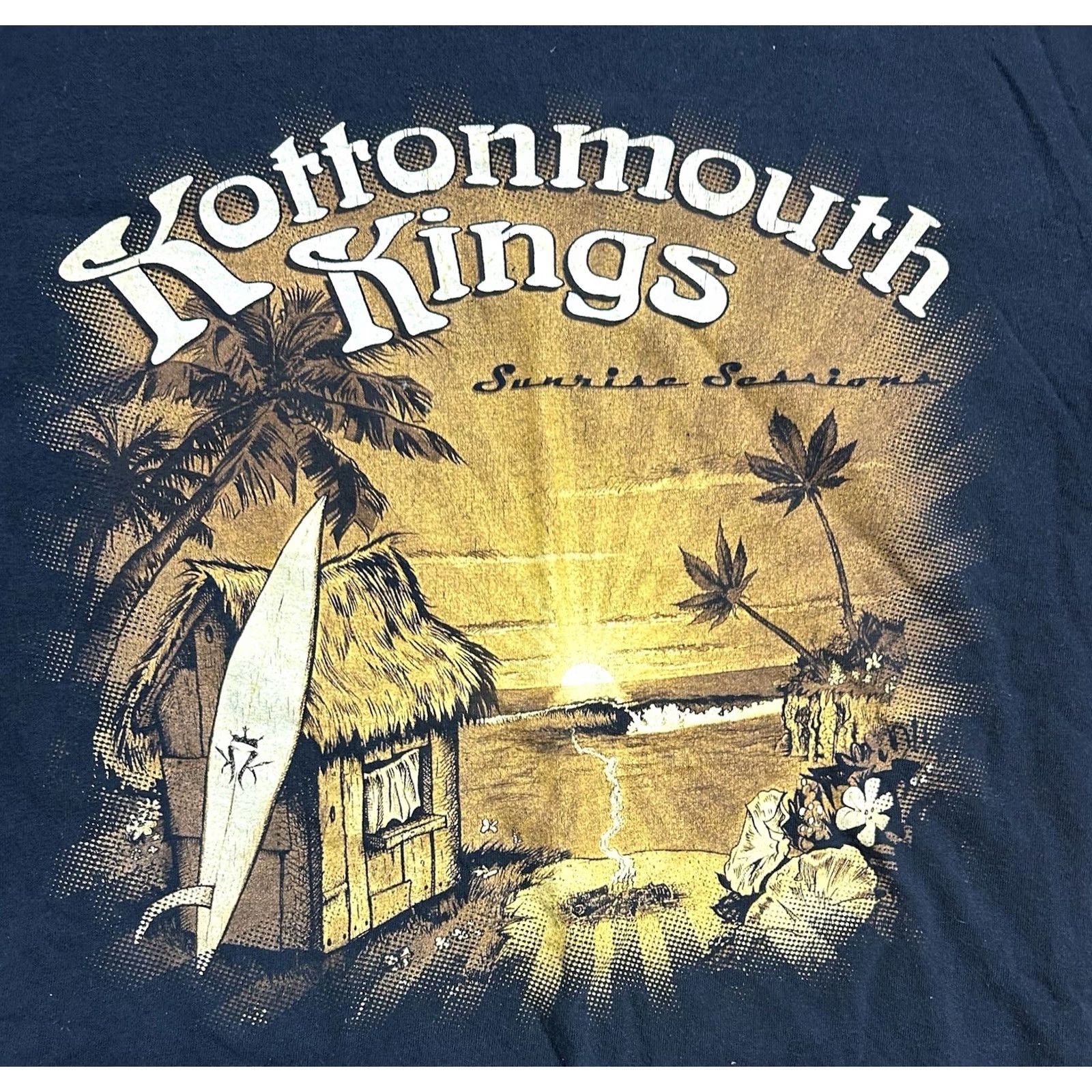 Vintage VINTAGE Kottonmouth Kings Sunrise Shack Black T-Shirt Band Mens Medium, Short Sleeve, Crew Neck, Graphic Print Size US M / EU 48-50 / 2 - 6 Thumbnail