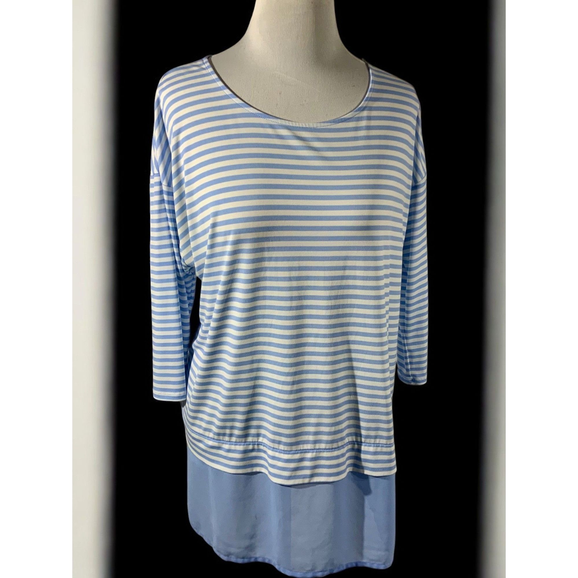 Chicos Chicos Quarter Sleeve Blue White Lightweight Top Medium Size M / US 6-8 / IT 42-44 - 2 Thumbnail