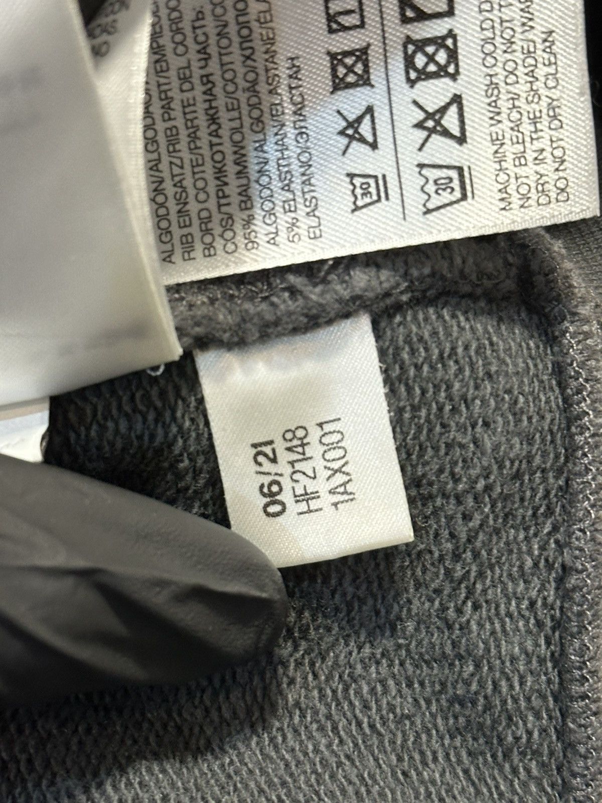 Y-3 Y-3 brand zip-up hoodie in a dark grey color. Size US M / EU 48-50 / 2 - 18 Thumbnail