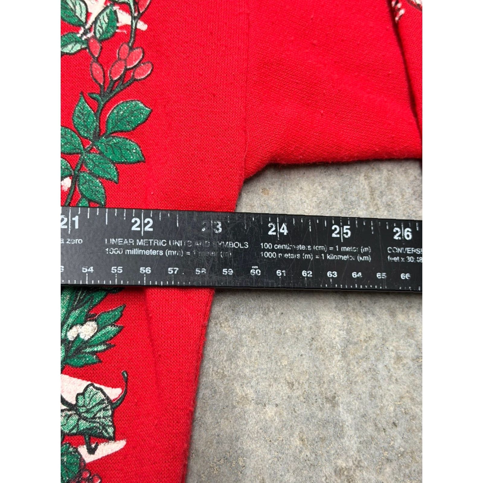 Vintage VINTAGE Nutcracker Sweater 90s Christmas Red Large Crew Neck Unisex Adults Long Sleeve Pullover Graphic Print Town Ice Skating Scene Size US L / EU 52-54 / 3 - 5 Thumbnail