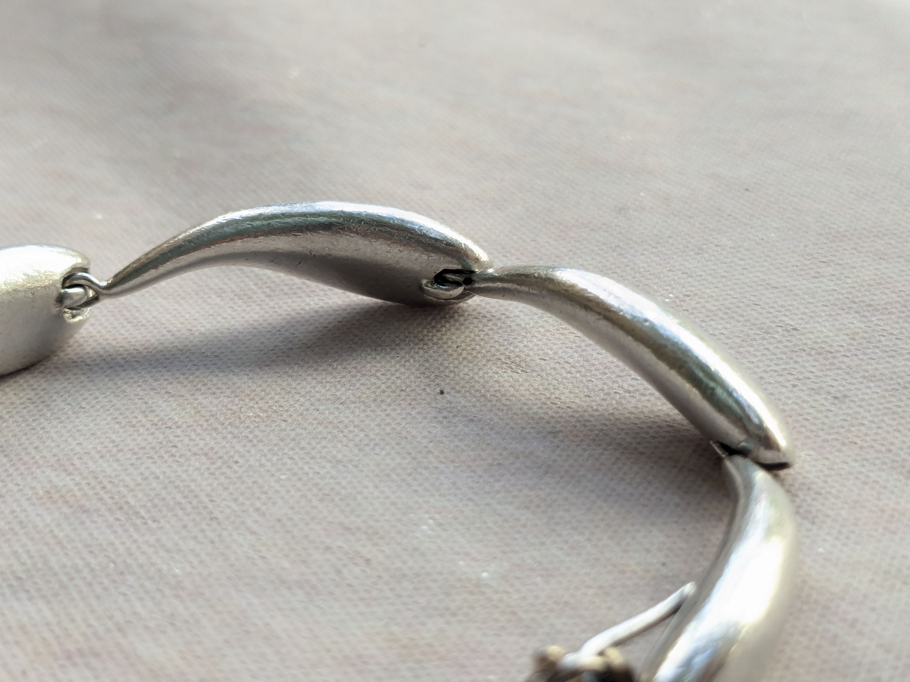 Jewelry Vintage Sterling Silver Bracelet E.Schiff Whale Modern Avant Size ONE SIZE - 8 Thumbnail