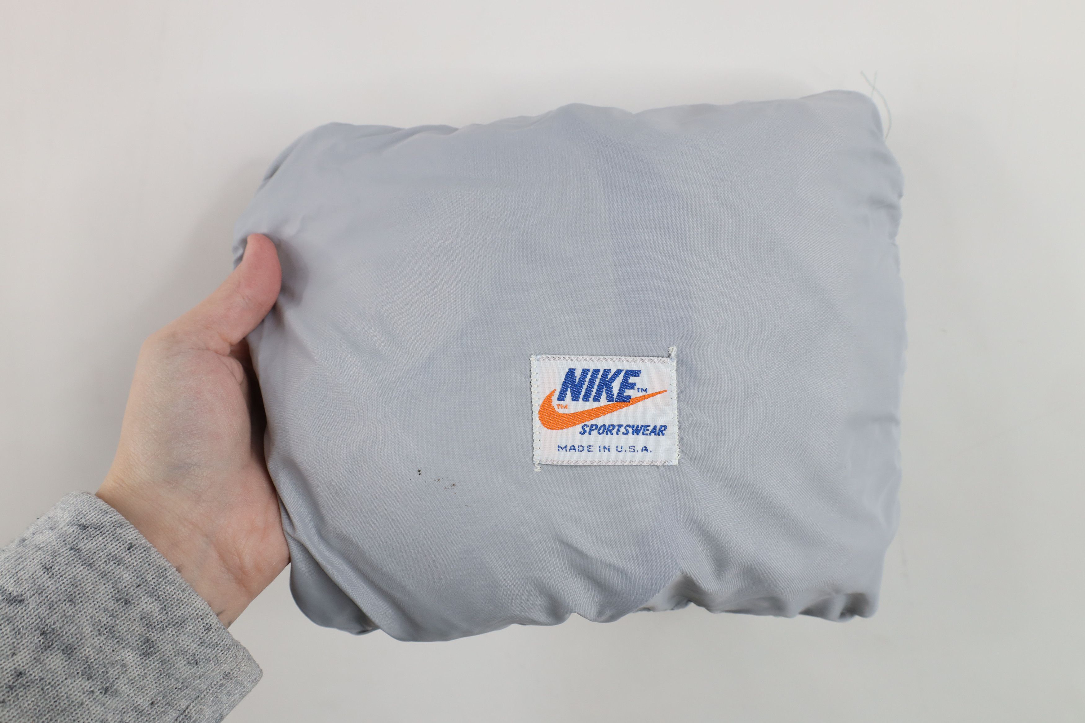 Nike Vintage 70s Nike Spell Out Packable Windbreaker Jacket USA Size US XL / EU 56 / 4 - 17 Thumbnail