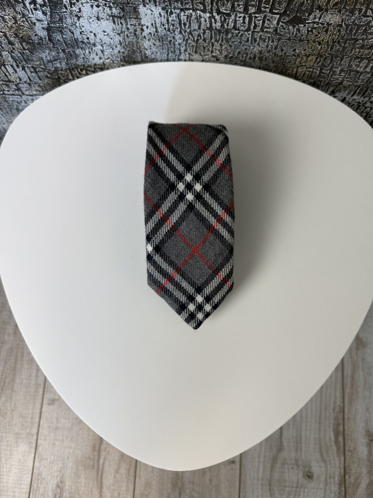 Burberry Burberry Vintage Neck Tie Grey/Red Nova check Pure wool Size ONE SIZE - 2 Thumbnail