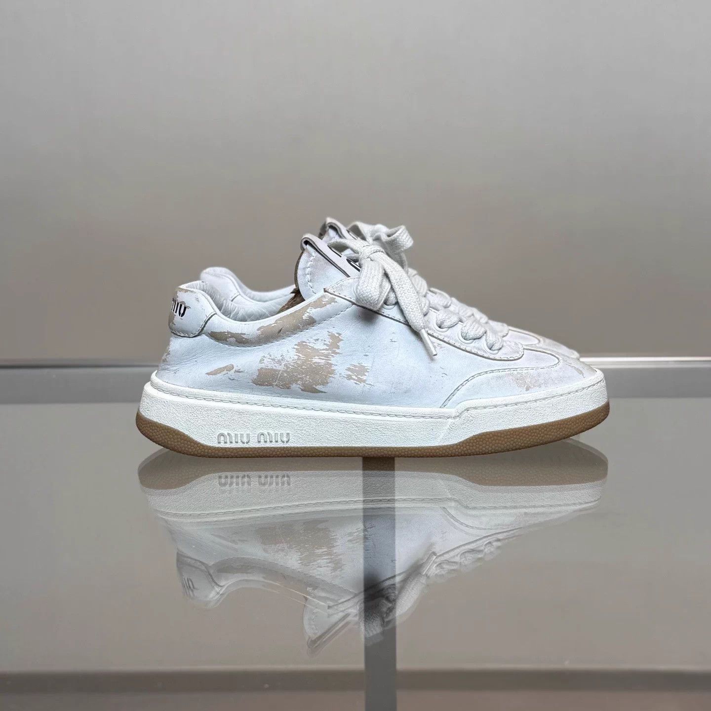 Miu Miu Miu Miu white distressed German trainer size 36 Size US 5 / IT 35 - 4 Thumbnail