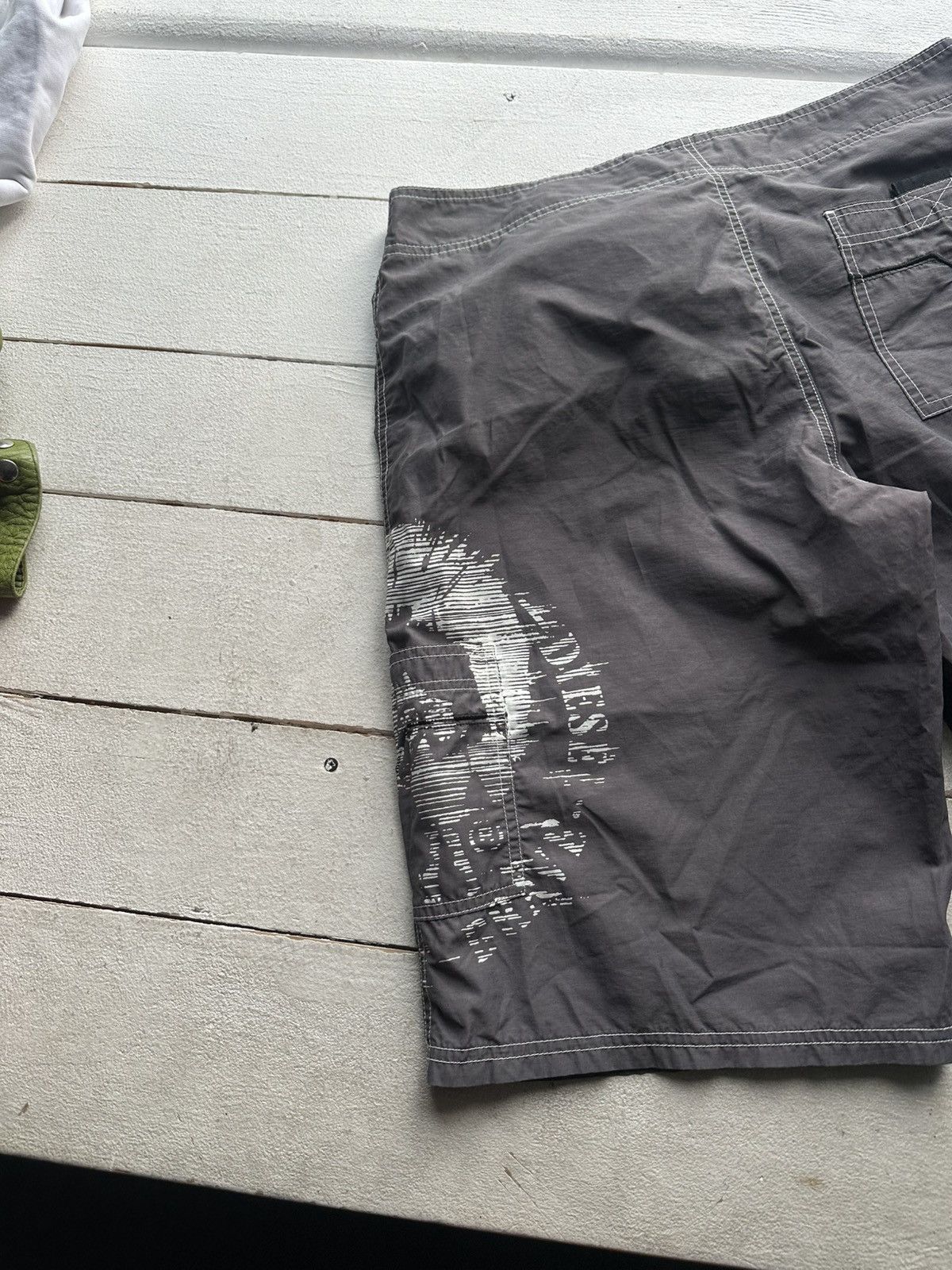 Diesel VNTG 🚨 DIESEL INDUSTRY GRAY SURF SHORTS RARE BIG LOGO POCKET Size US 32 / EU 48 - 10 Thumbnail