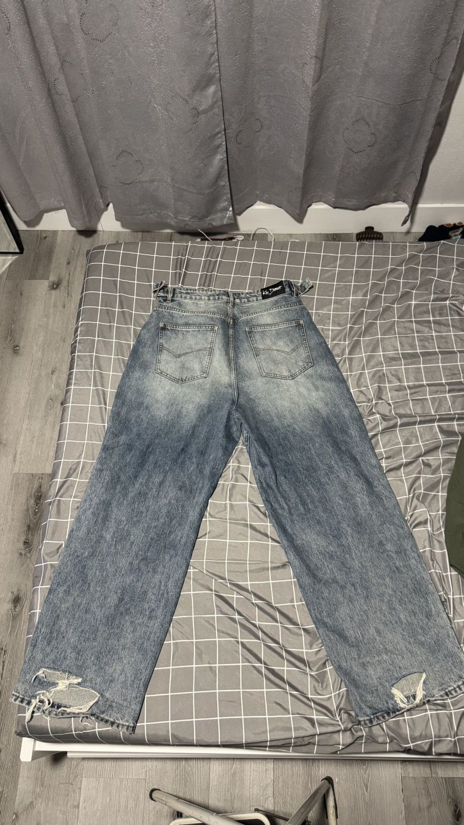 Other KIN DISTRICT DISTRESSED DENIM Size US 29 - 5 Thumbnail