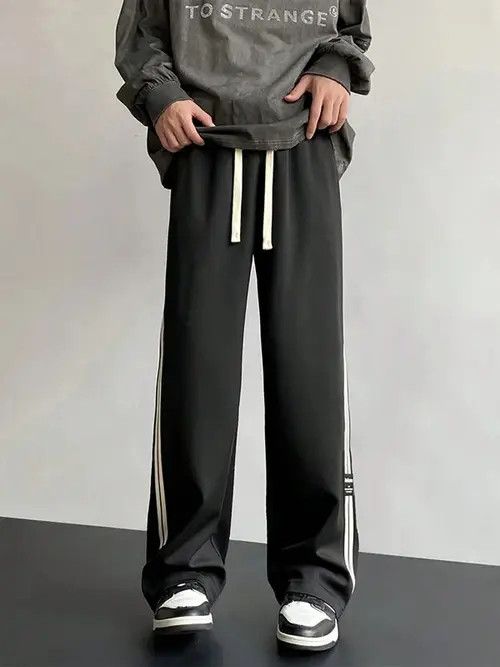 Japanese Brand × Vintage Casual Versatile Straight Leg Sweatpants Size US 34 / EU 50 - 1 Thumbnail