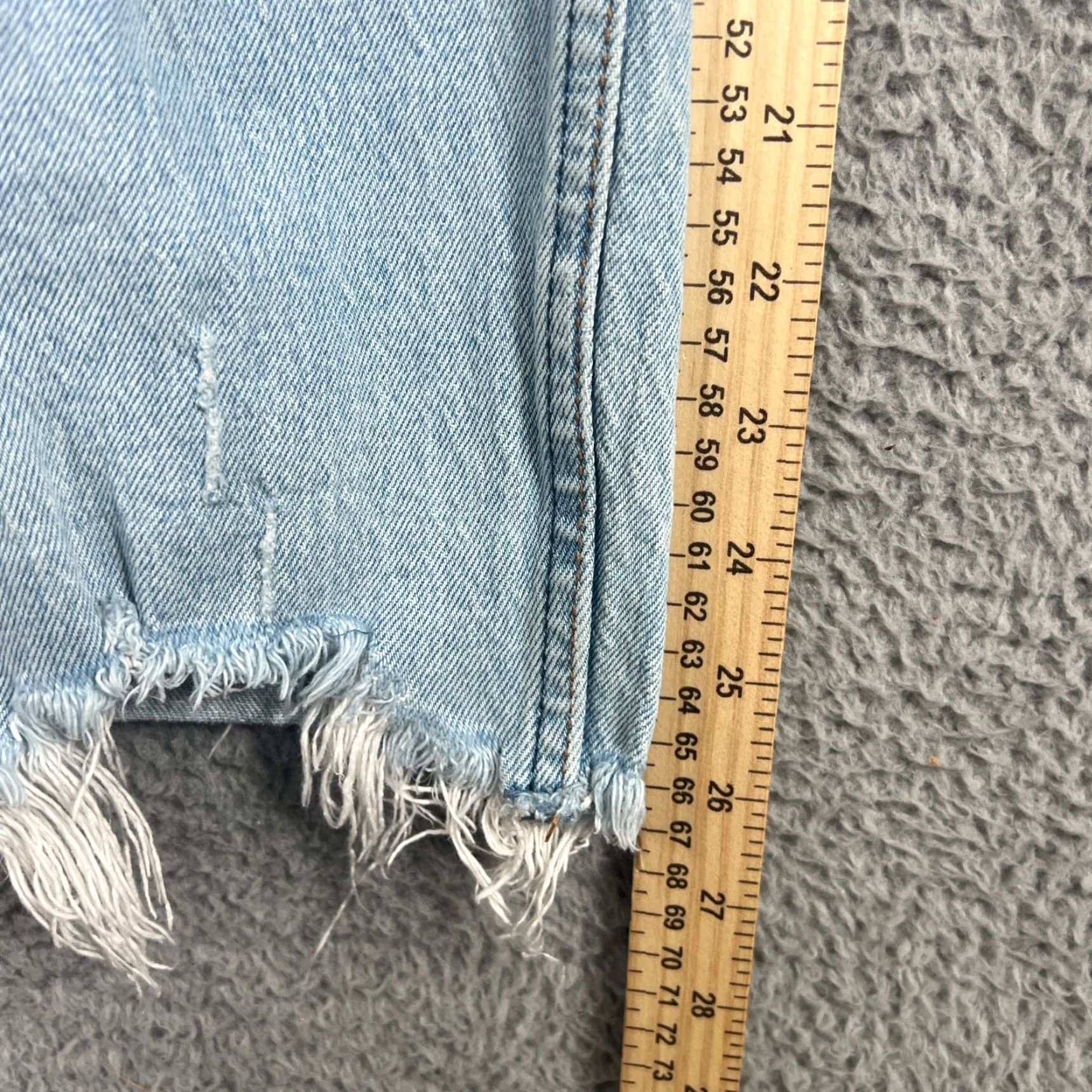 Abercrombie & Fitch Abercrombie & Fitch Mom Jeans Womens Size 2/26 Blue Denim Distressed High Rise Size 26" / US 2 / IT 38 - 3 Thumbnail