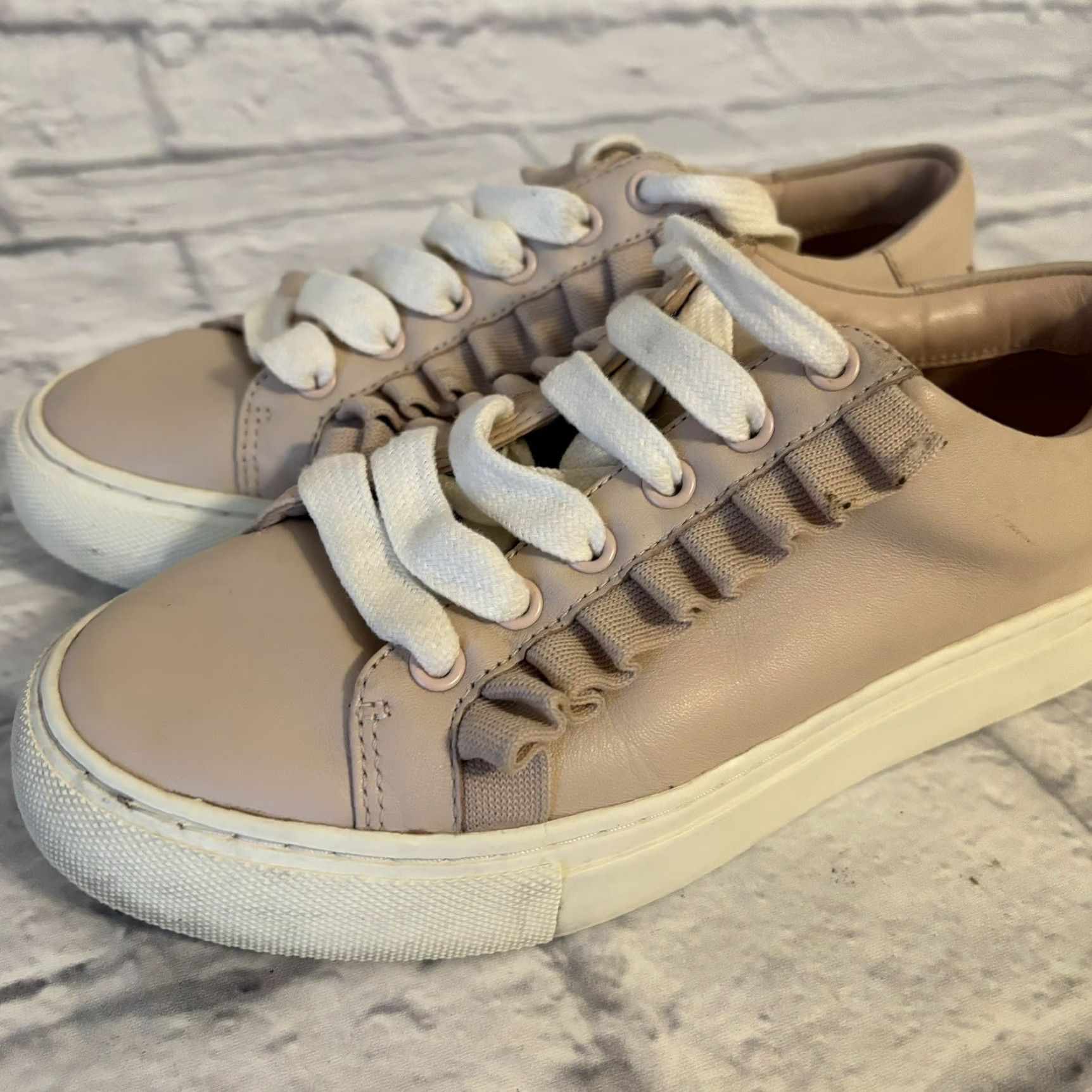 Vintage Tory Sport by Tory Burch Shoes Pink Ruffle Leather Low Top Sneakers Women’s 5M Size S / US 4 / IT 40 - 7 Thumbnail