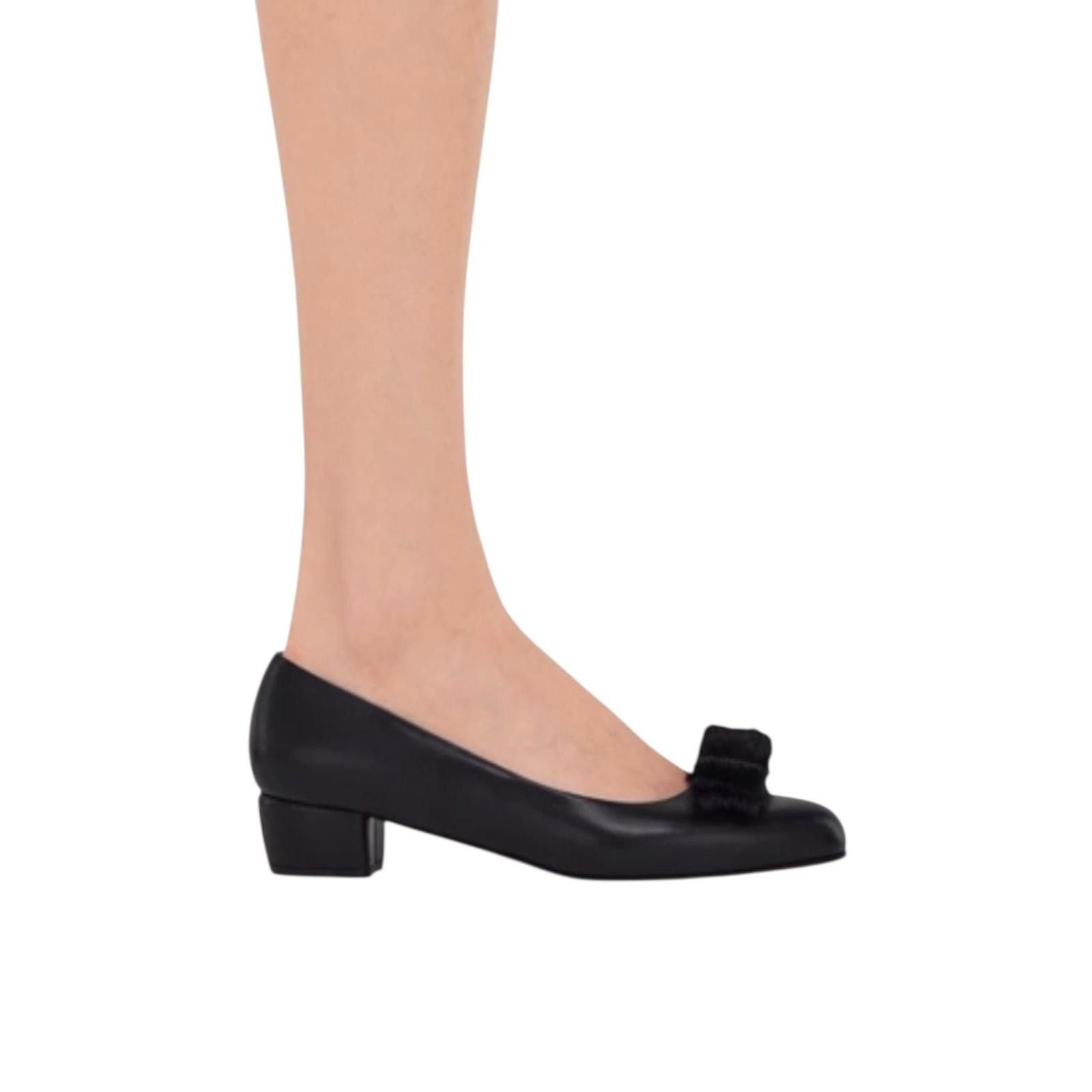 Salvatore Ferragamo Ferragamo Vara Fur Scarpa Size US 7.5 / IT 37.5 - 5 Thumbnail