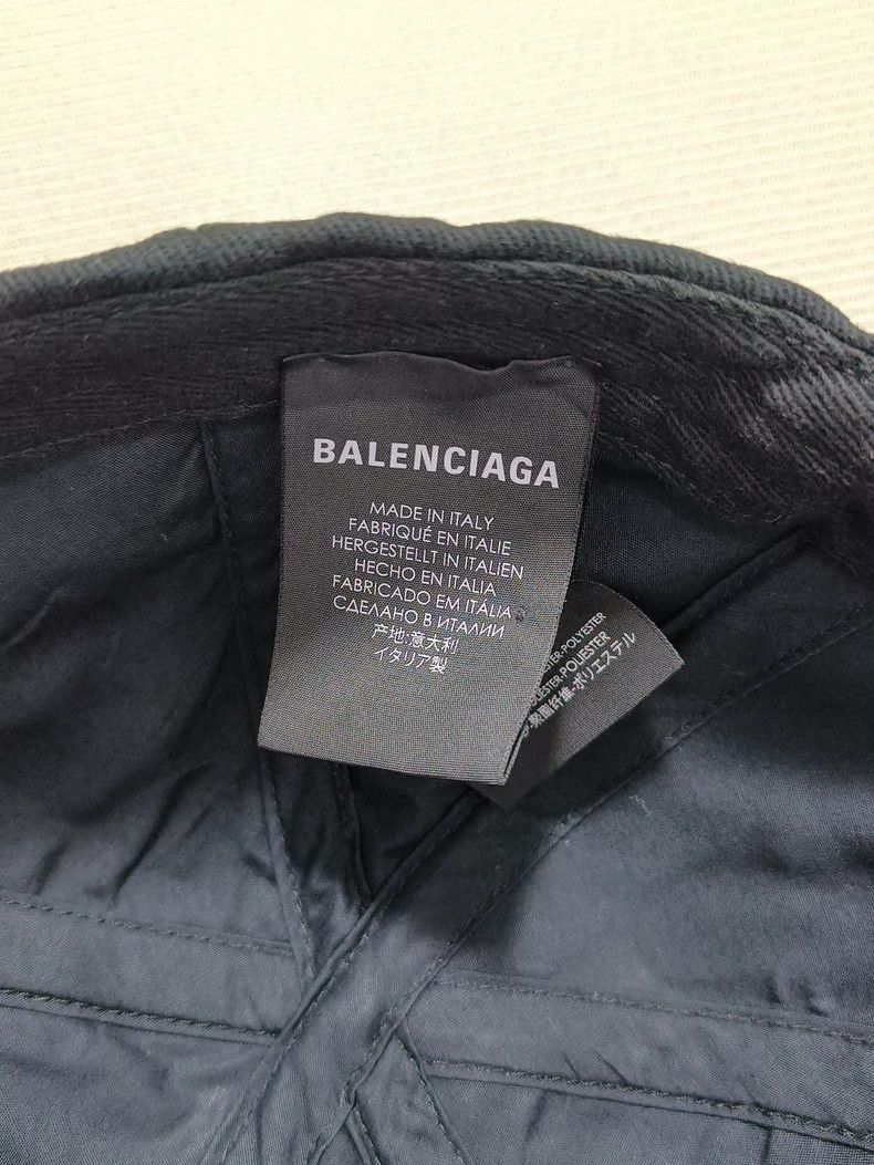 Balenciaga Balenciaga Crew monogram embroidered baseball cap 2504-Next Size ONE SIZE - 3 Thumbnail