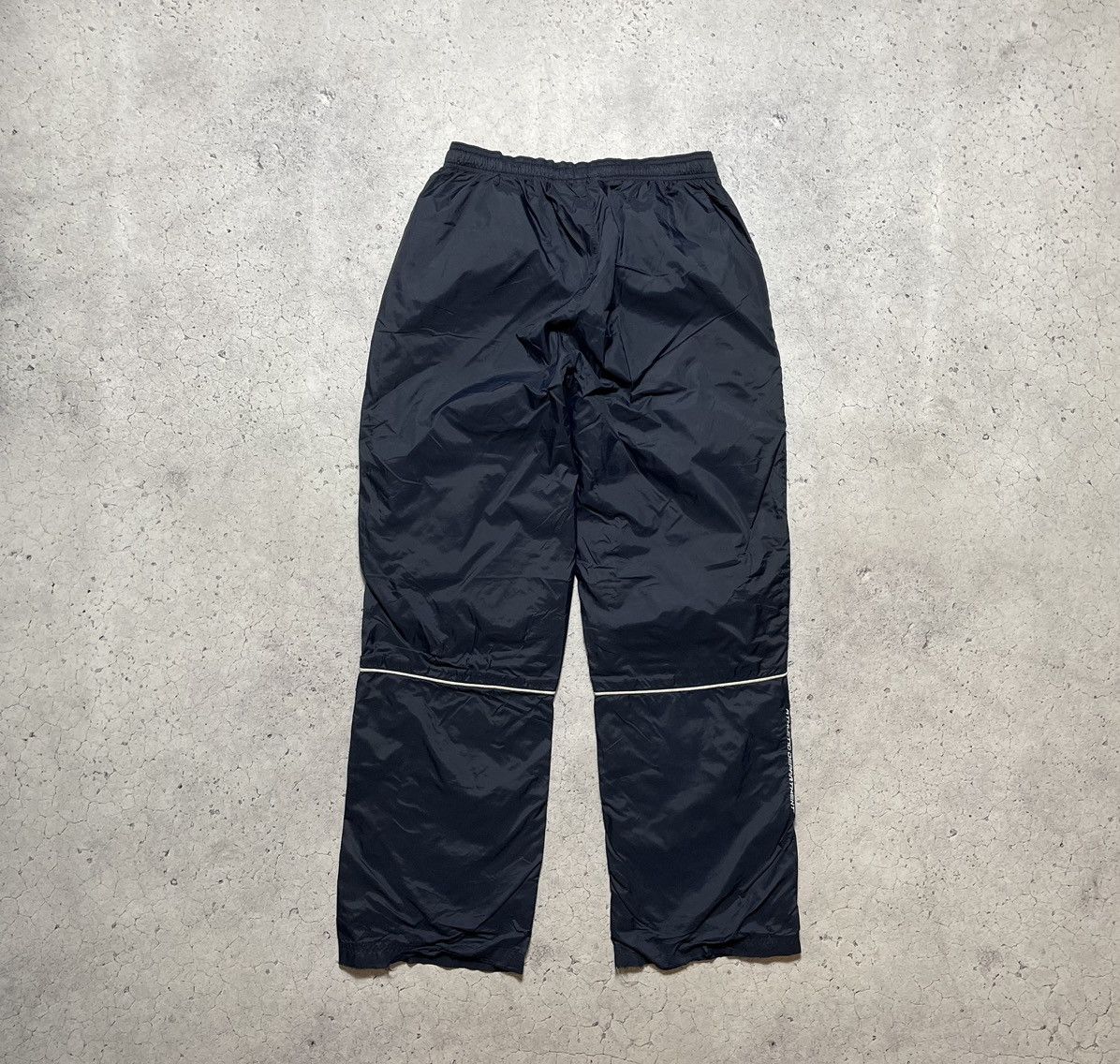 Reebok Vintage Nylon Track Pants Reebok Big Logo Y2K Size US 32 / EU 48 - 2 Thumbnail