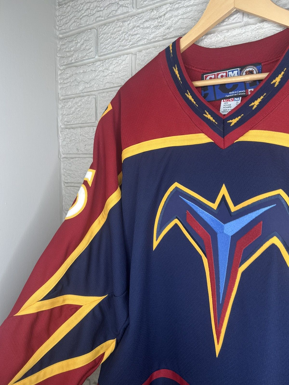Ccm Vintage CCM Atlanta Thrashers Dany Heatley NHL Jersey Size US XL / EU 56 / 4 - 6 Thumbnail