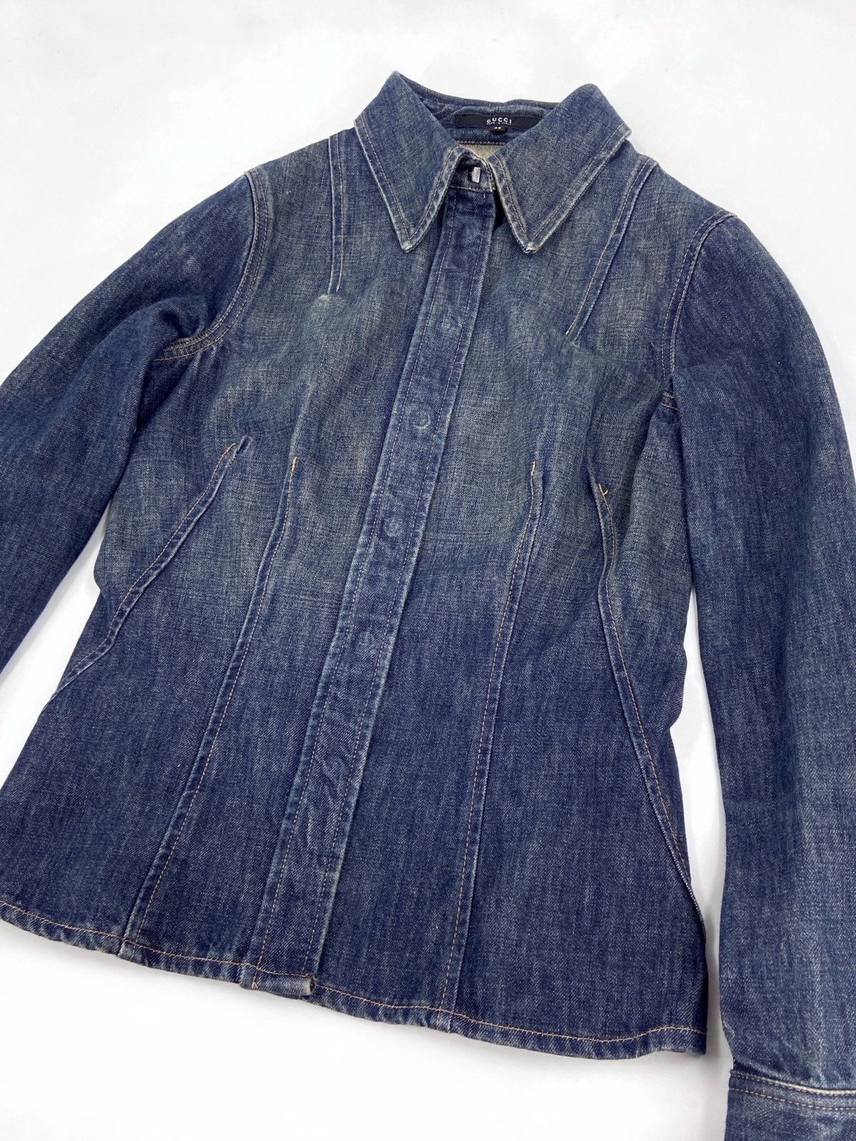 Gucci GUCCI by Tom Ford FW 2001 Washed Denim Buttoned Jacket Shirt Size S / US 4 / IT 40 - 2 Thumbnail