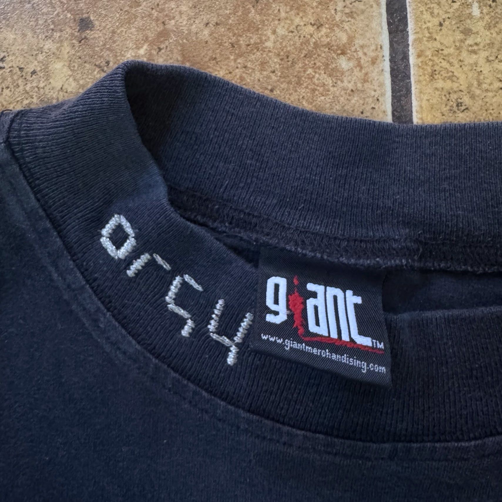 Vintage Vintage 90s Orgy Embroidered Giant Tag Band Black T-Shirt Size XL User: Vintage 90s Orgy Embroidered Giant Tag Band Black T-Shirt Size XL Size US XL / EU 56 / 4 - 2 Thumbnail