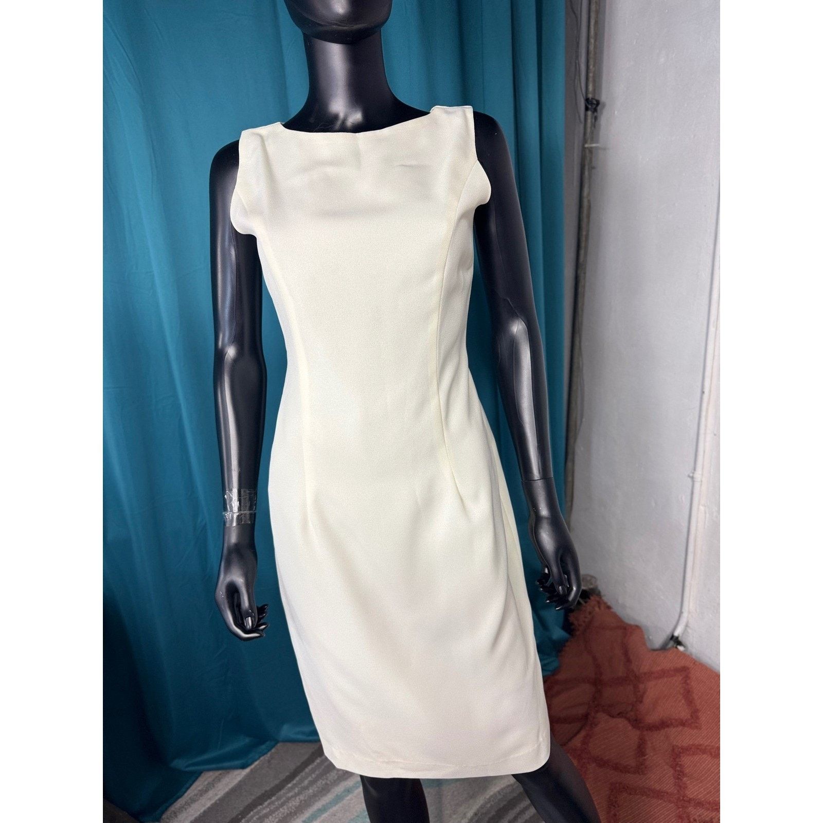 Alex Evenings Alex Evenings Ivory Sleeveless Sheath Dress Knee Length S8 Size M / US 6-8 / IT 42-44 - 1 Thumbnail