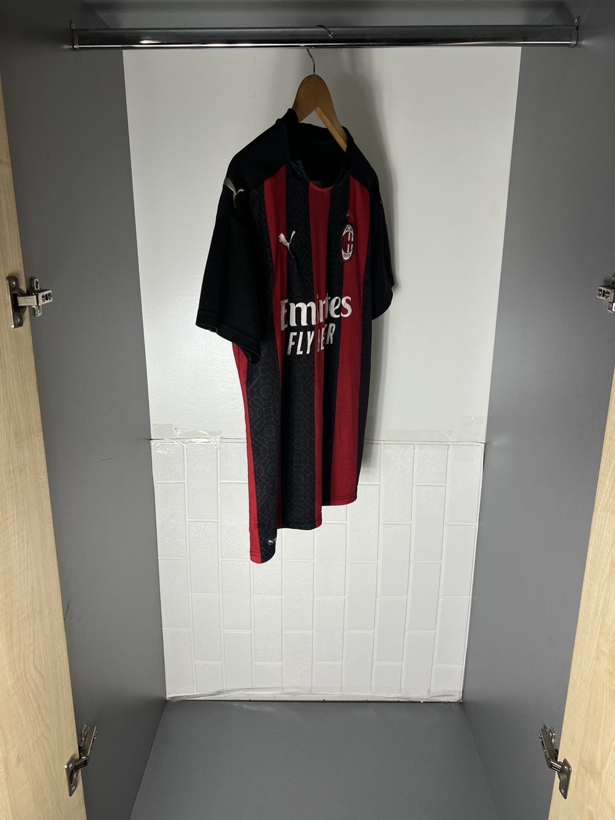Puma VINTAGE PUMA FC AC MILAN INTER ITALY SOCCER JERSEY Y2K 90s Size US M / EU 48-50 / 2 - 4 Thumbnail
