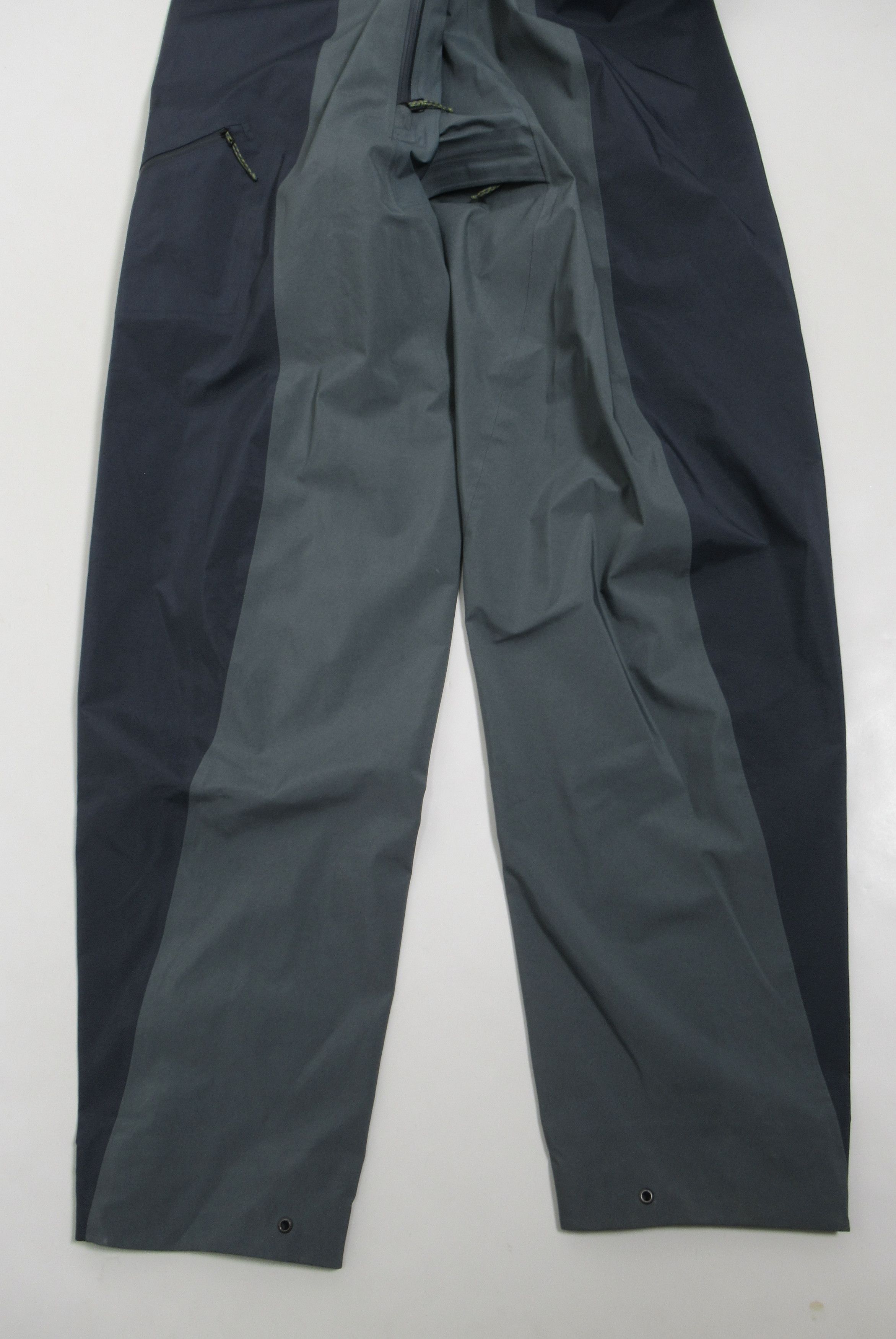 Patagonia Patagonia Alpine Suit Nouveau Green NUVG 85745FA23 Size US L / EU 52-54 / 3 - 2 Thumbnail