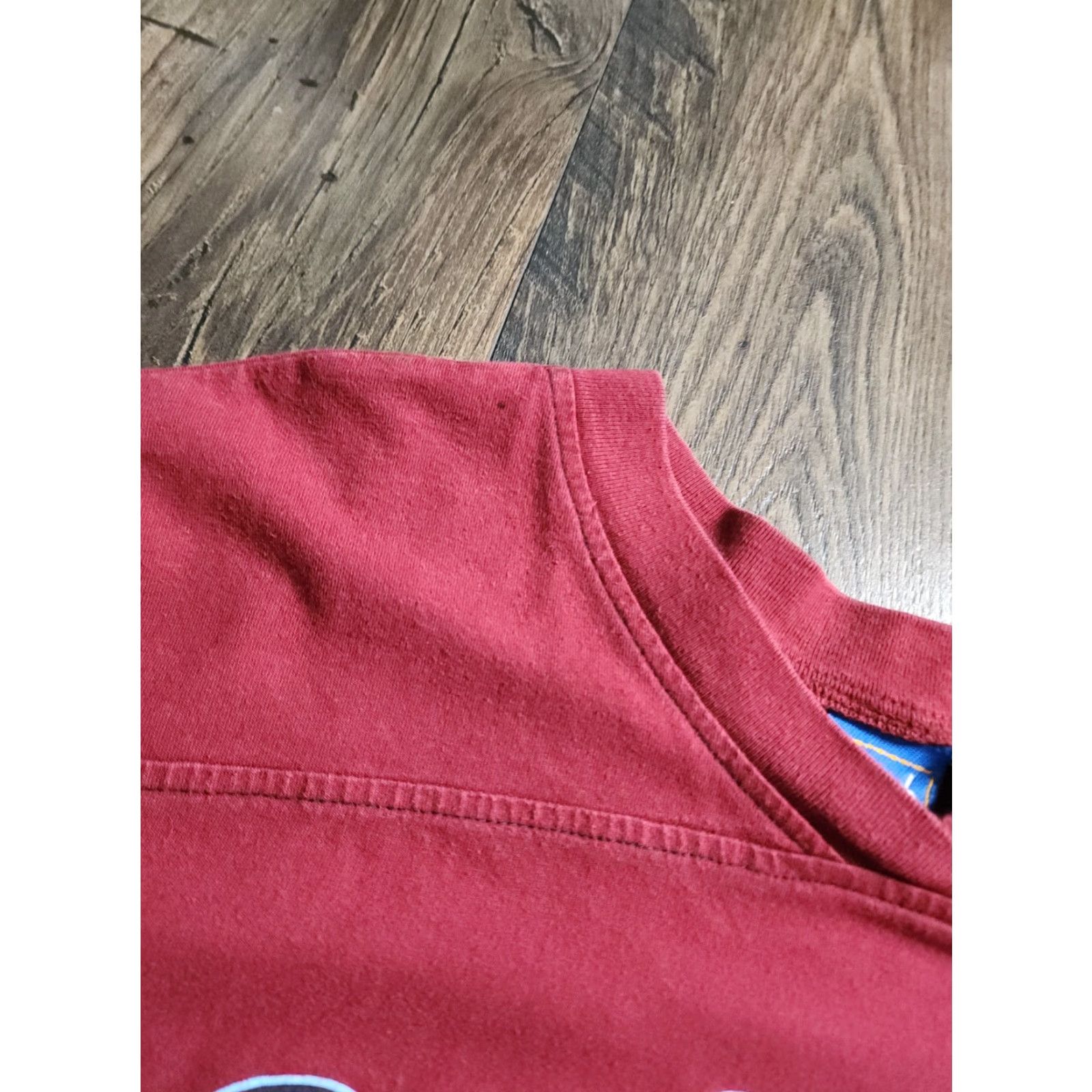 Disney Womens Disney Winnie The Pooh T Shirt Distressed 3/4 Sleeve Red 22/24 Classic Modern Vintage T-Shirt Mens Womens Girls Boys Size 3XL / US 20-22 - 5 Thumbnail