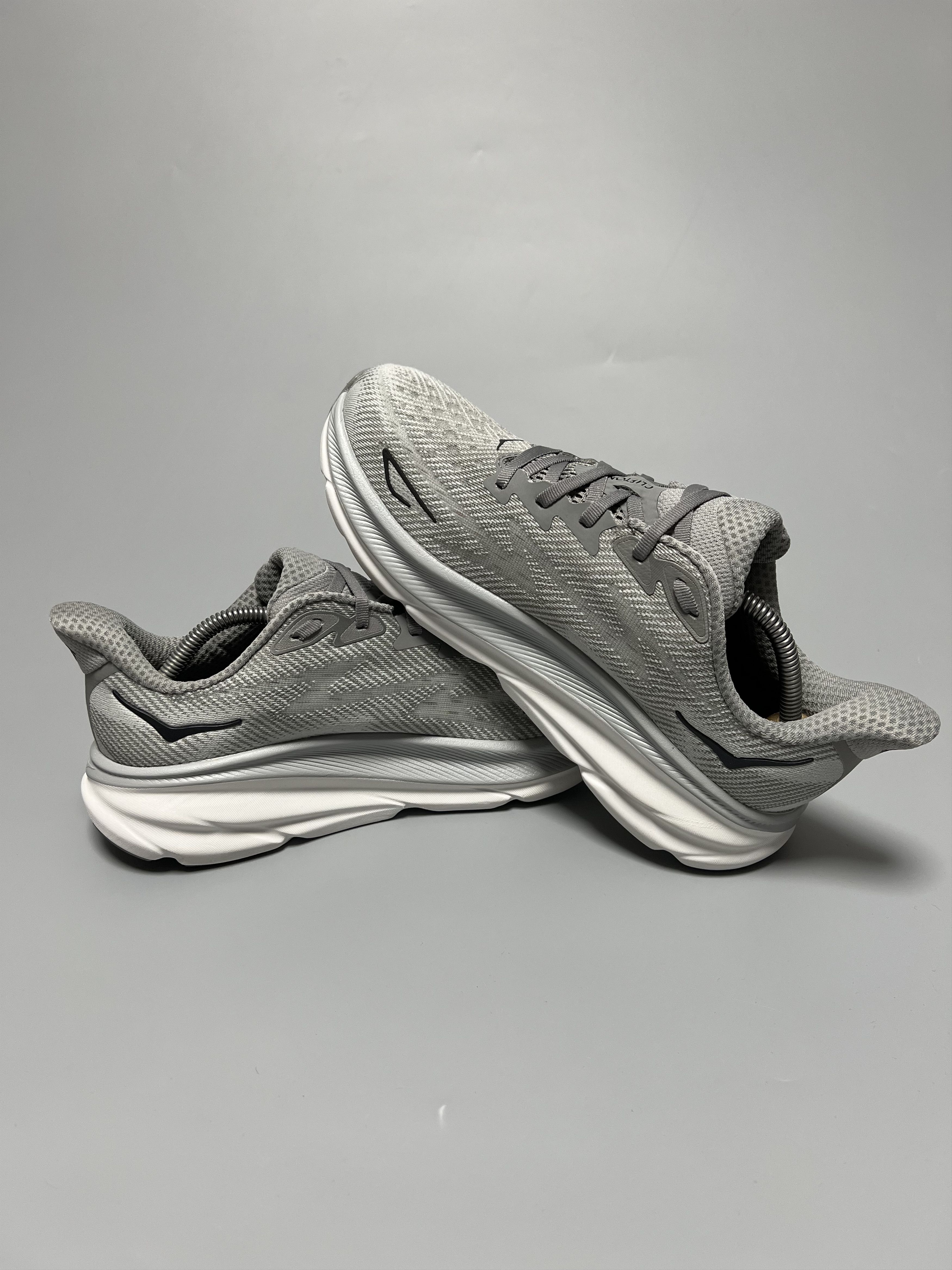 Hoka 9D Hoka One One Clifton 9 Running Shoes 1127895-HMBC Size US 9 / EU 42 - 5 Thumbnail
