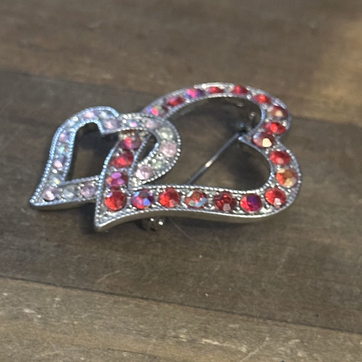 Vintage Vintage rhinestone intertwined open hearts brooch Size ONE SIZE - 4 Thumbnail