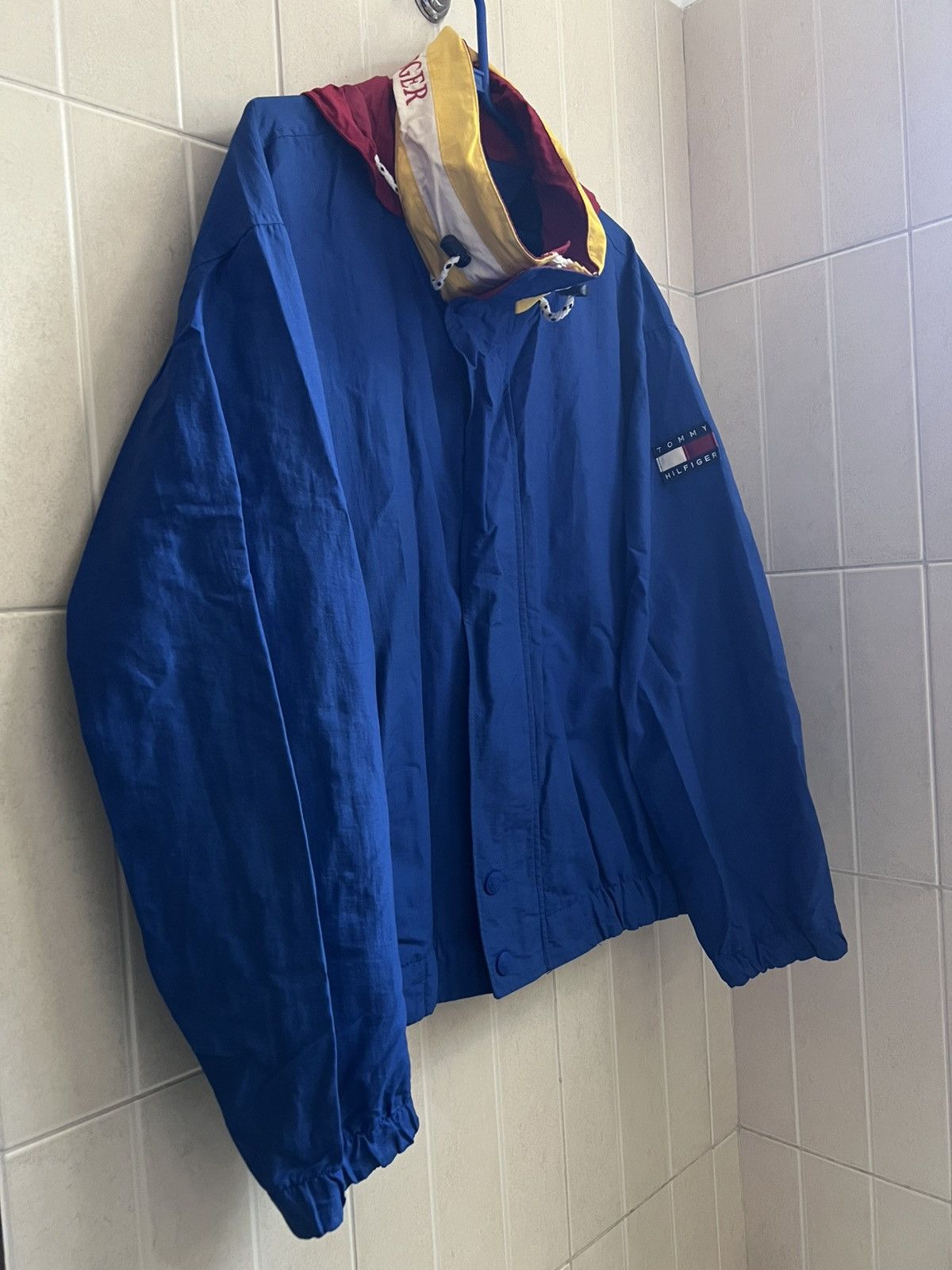 Tommy Hilfiger VINTAGE TOMMY HILFIGER NYLON WINDBREAKER BLUE JACKET Size US XL / EU 56 / 4 - 2 Thumbnail
