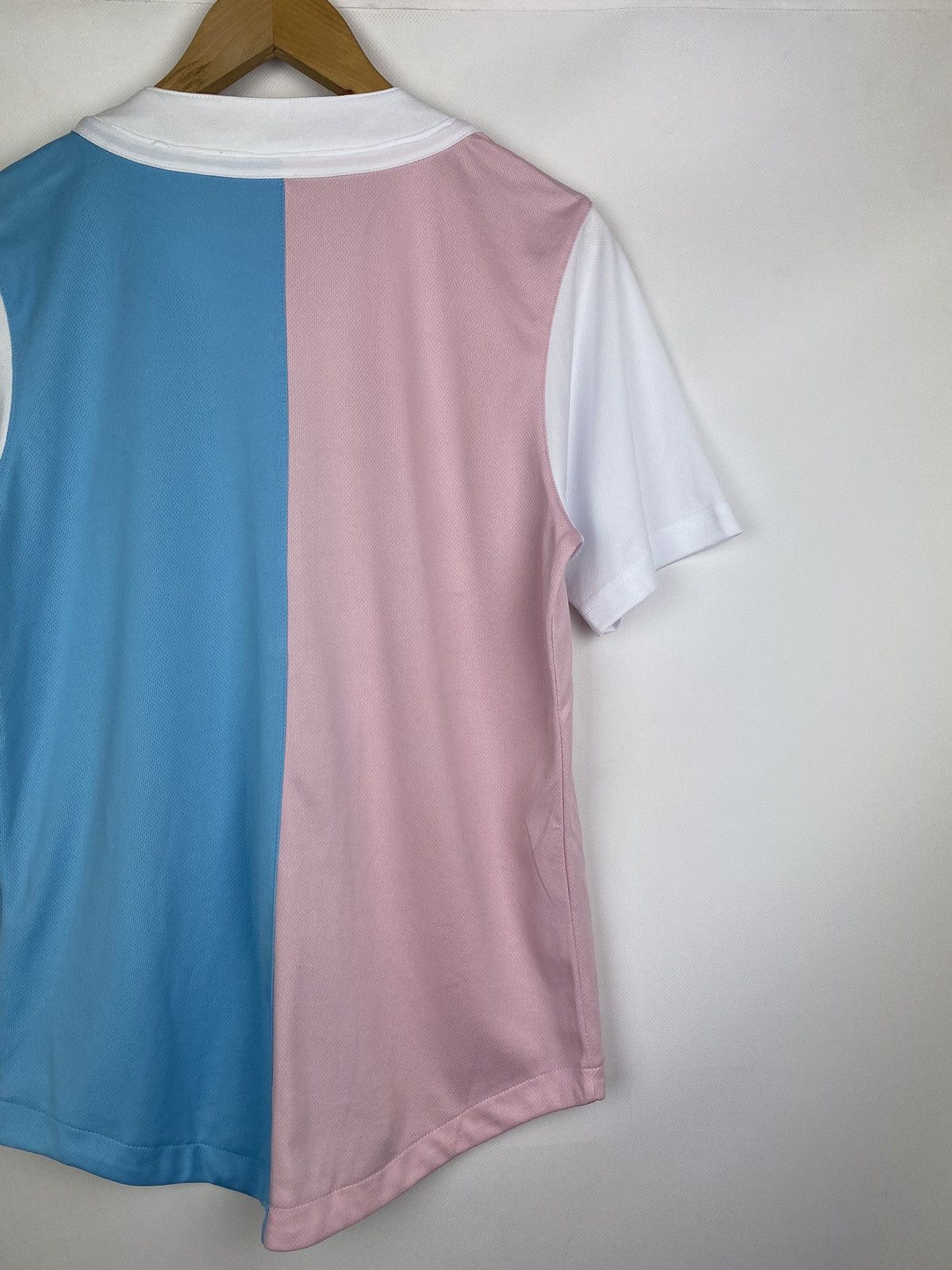 Karl Kani Karl Kani ladies short sleeve big logo jersey shirt size S Size S / US 4 / IT 40 - 17 Thumbnail