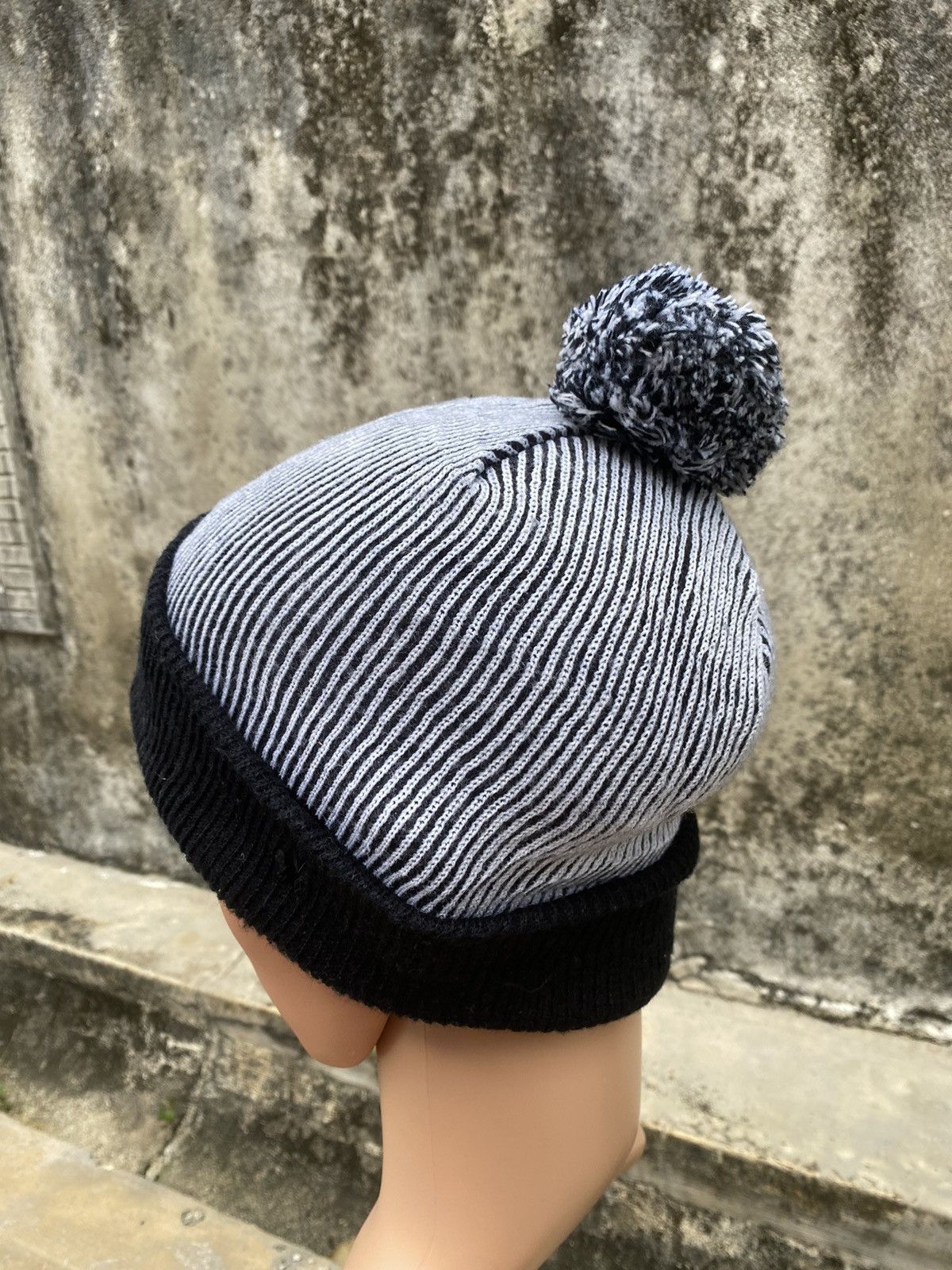 Nike Vintage Nike Beanie Hat Size ONE SIZE - 4 Thumbnail
