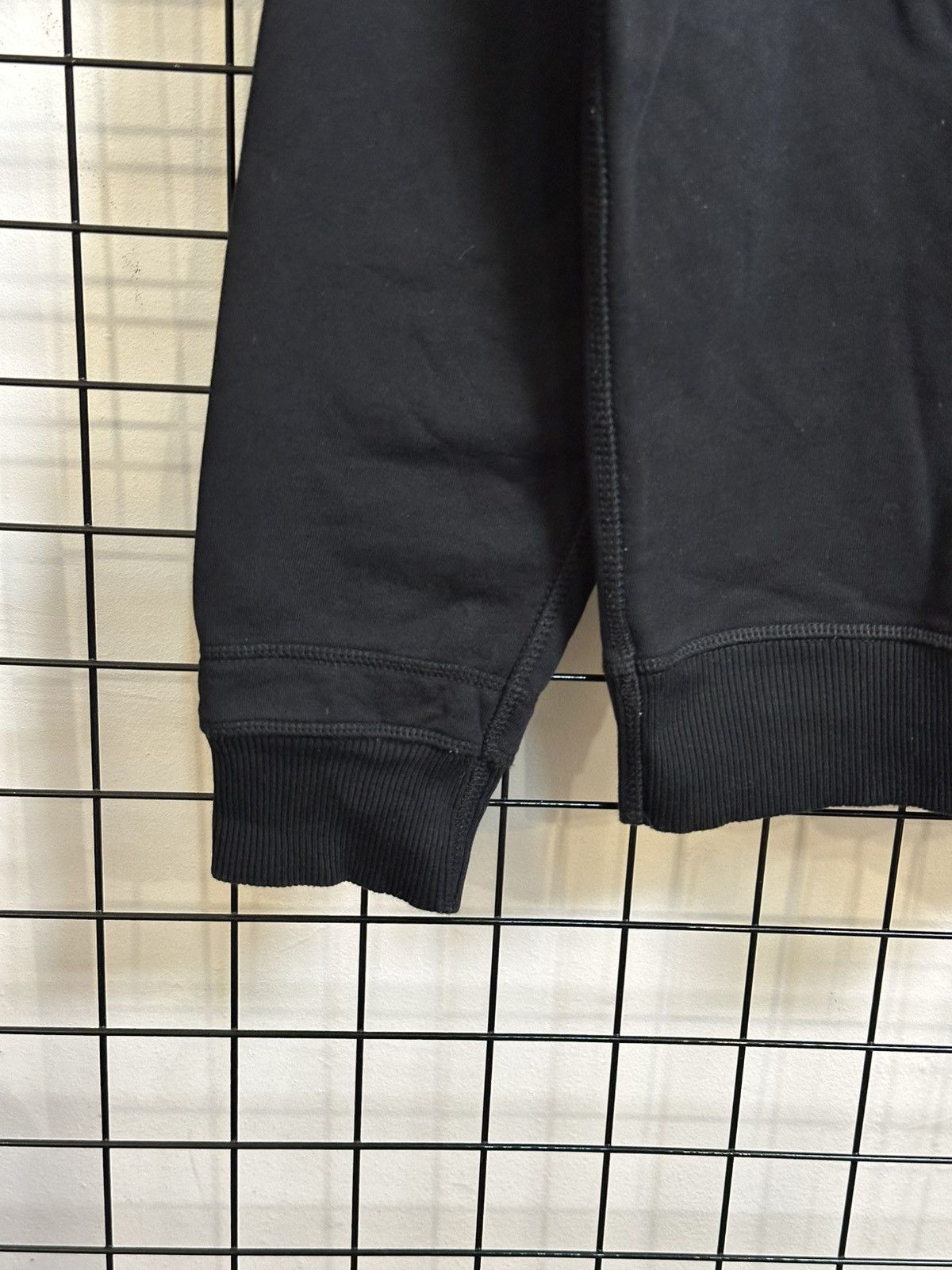 Diesel hoodie embossed design, similar to those offered by Diesel. Size US S / EU 44-46 / 1 - 8 Thumbnail