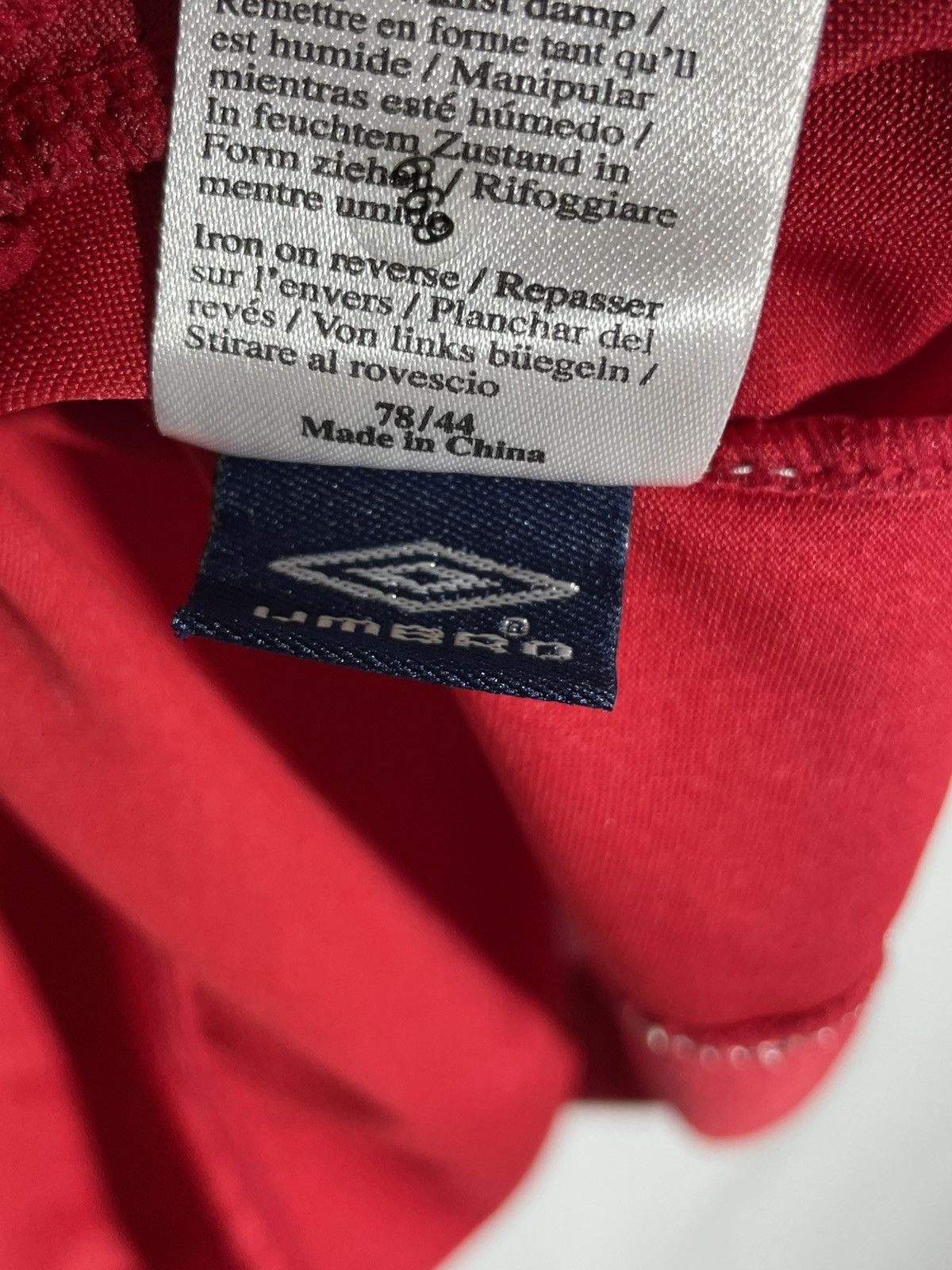 Umbro National Team England Umbro 2006 Away Vintage Football Shirt Size US L / EU 52-54 / 3 - 16 Thumbnail