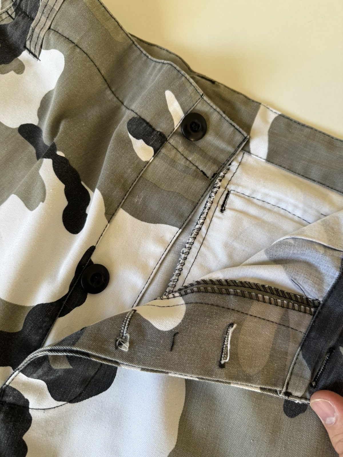 Japanese Brand Japanese Style Camo Jorts Archive avant garde y2k baggy Size US 34 / EU 50 - 12 Thumbnail