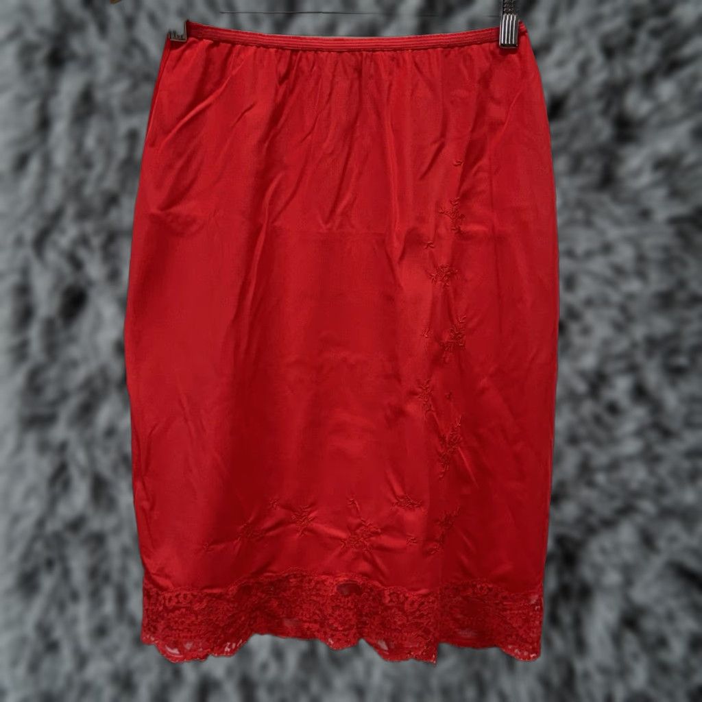 Vintage VINTAGE Vassarette Half Slip Skirt M Red Lace Trim Embroidered Flowers Nylon Y2K Size 32" / US 10 / IT 46 - 1 Thumbnail