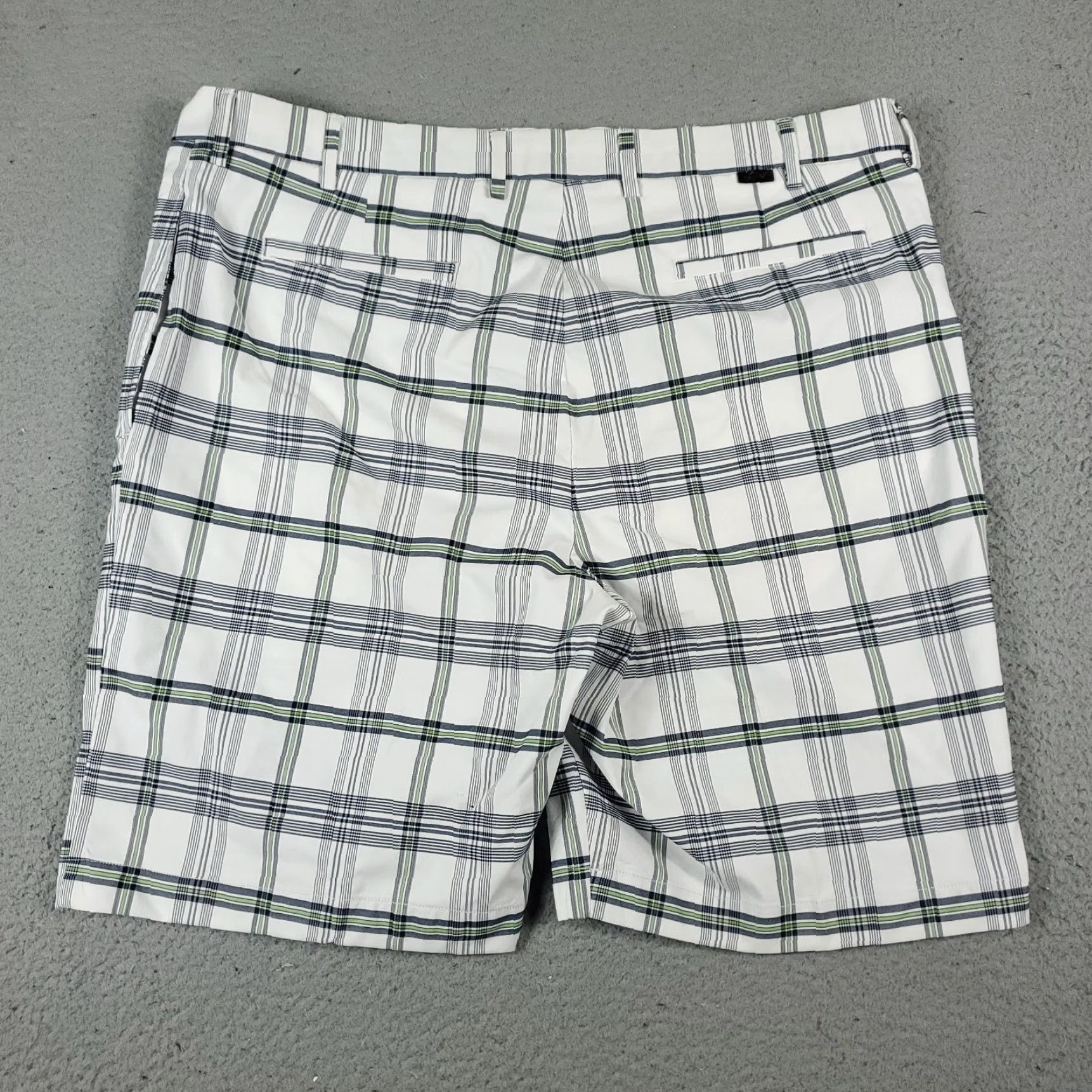 Vintage Greg Norman Shorts Adult 40 White Plaid Pleated Chinos Casual Mens Size US 40 / EU 56 - 7 Thumbnail