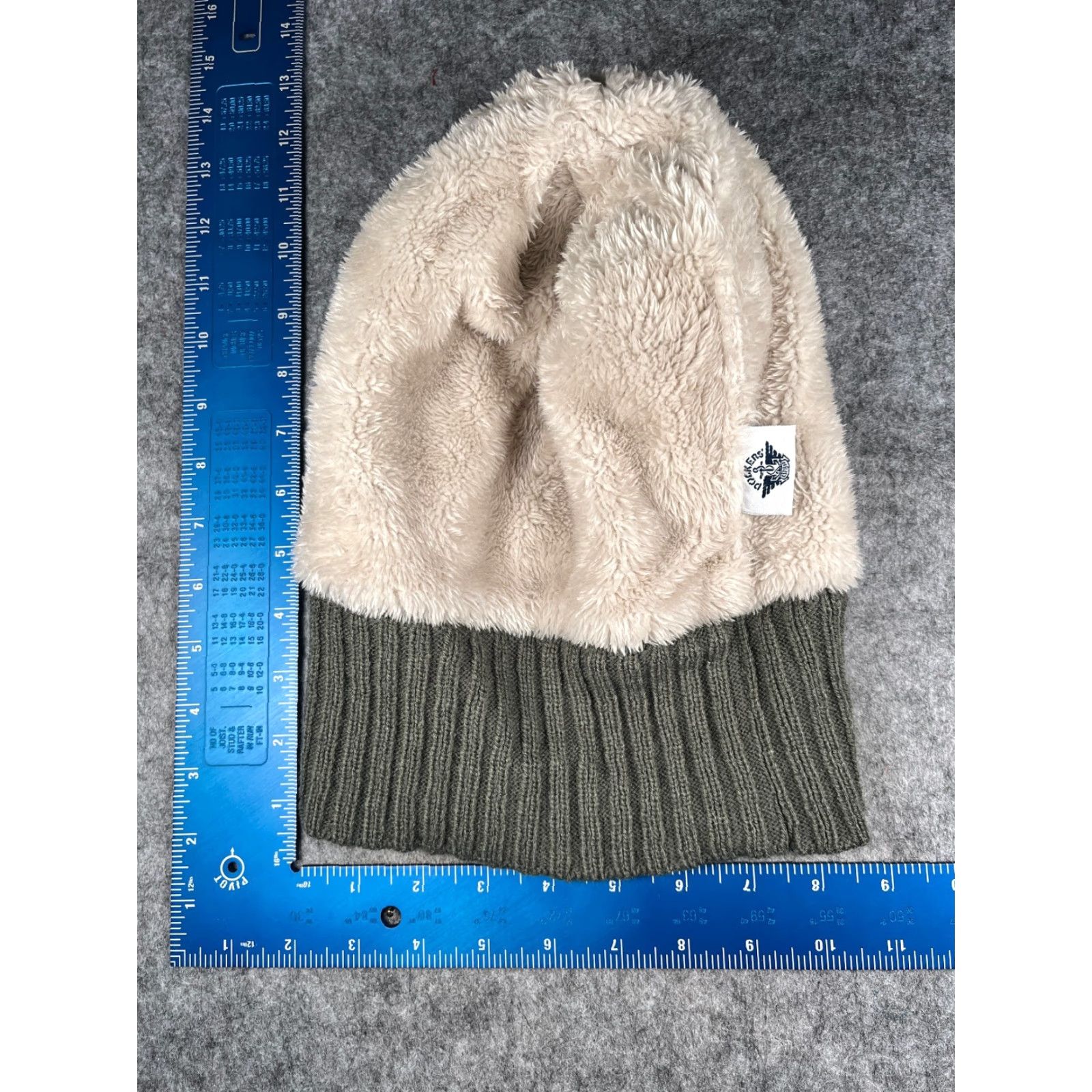 Dockers Dockers Beanie Adult One Size Gray Knit Lined Acrylic Polyester Ribbed Knit Ski Hat/Toque Unisex Outdoor Winter Accessories Size ONE SIZE - 6 Thumbnail
