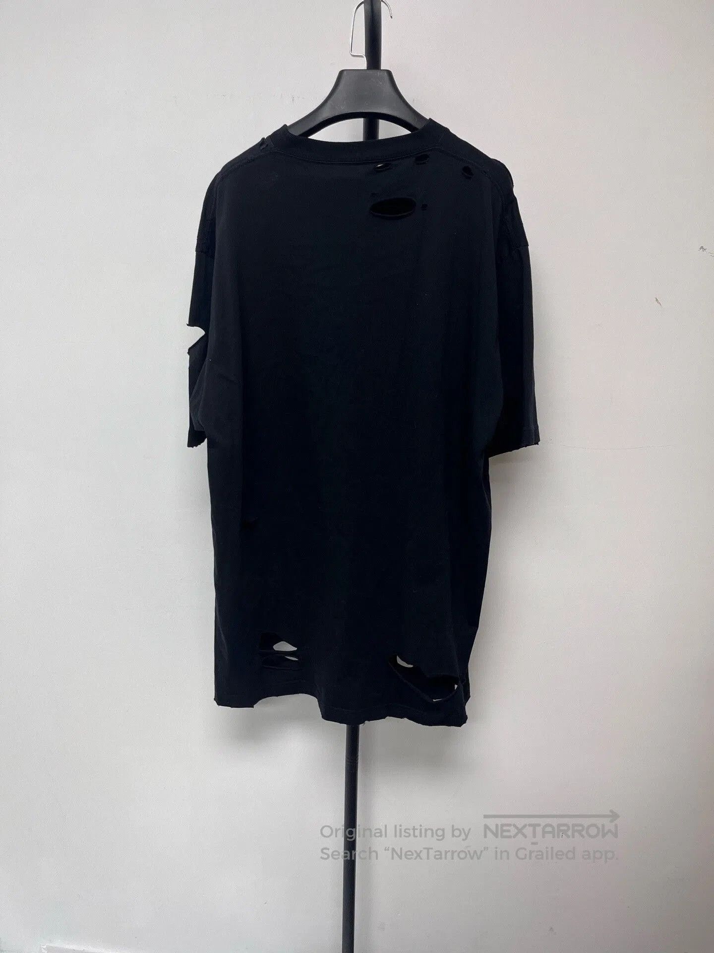 Balenciaga Balenciaga Logo Print Distressed Crew Neck T-shirt. Size US XS / EU 42 / 0 - 2 Thumbnail