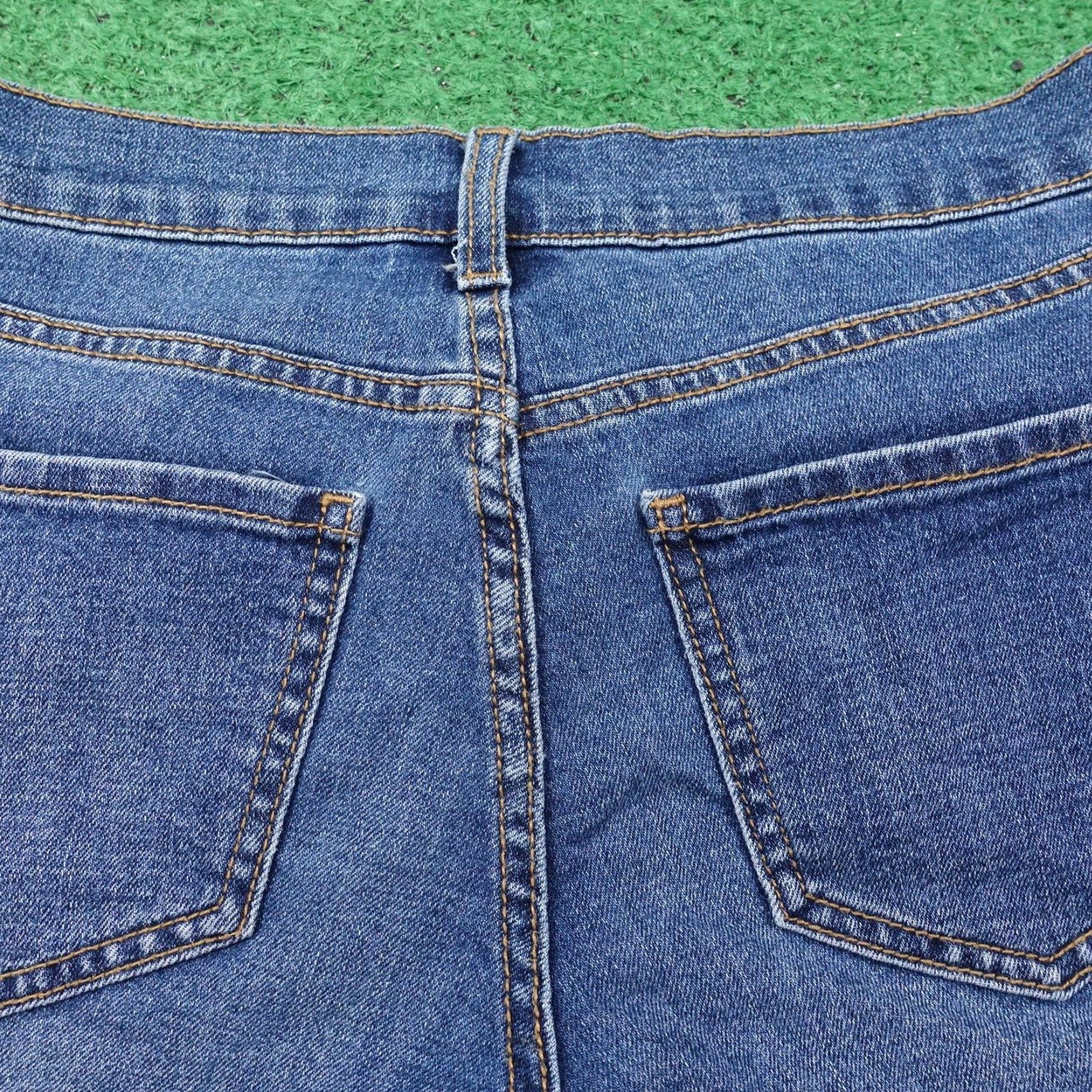 Old Navy Old Navy Shorts 0 Womens Blue Denim 28x3 Semi Fitted Stretch Cuffed Casual Jean Size 25" / US 0 / IT 36 - 4 Thumbnail