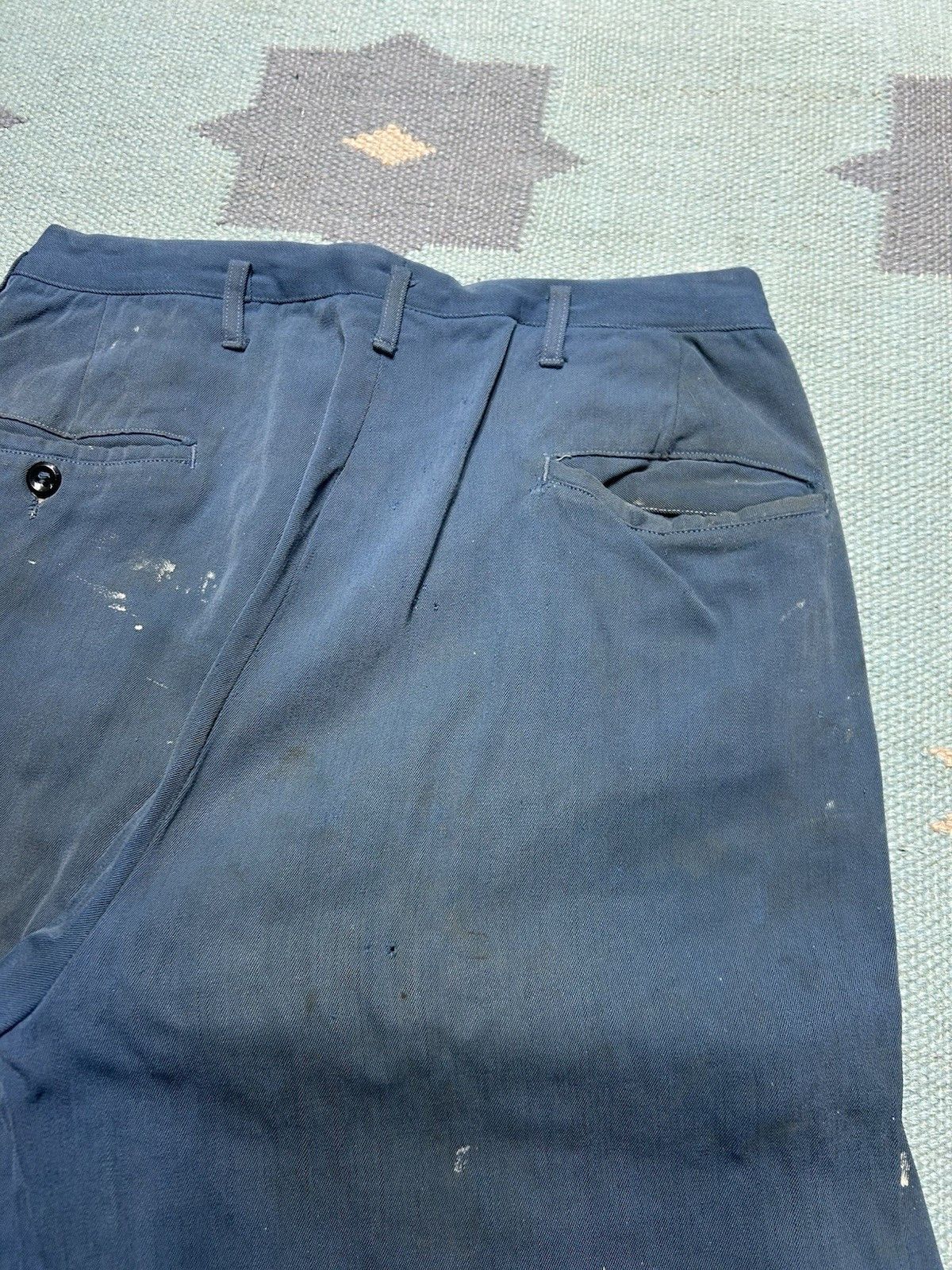 Vintage VTG 40s rayon gabardine slacks pleated paint distress 25x30 Size US 26 / EU 42 - 17 Thumbnail