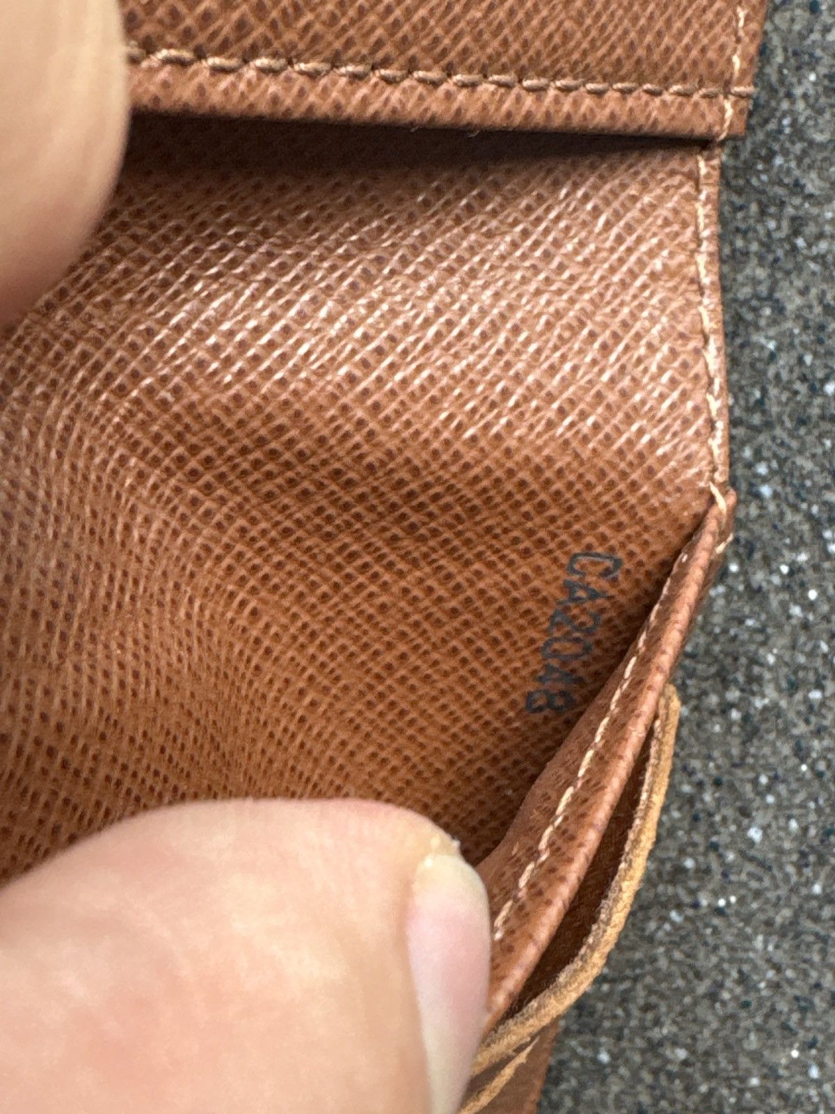 Louis Vuitton Louis Vuitton wallet Size ONE SIZE - 3 Thumbnail