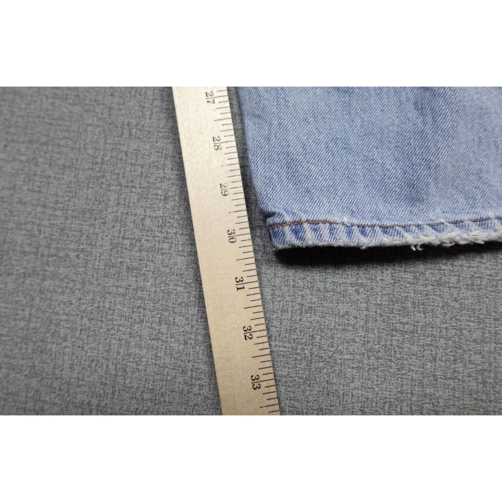 Levi's Vintage Levi's 560 Jeans Men 36x30 Blue Wide-Leg Hip Hop Distressed Light Wash 90s Mens Size US 36 / EU 52 - 6 Thumbnail